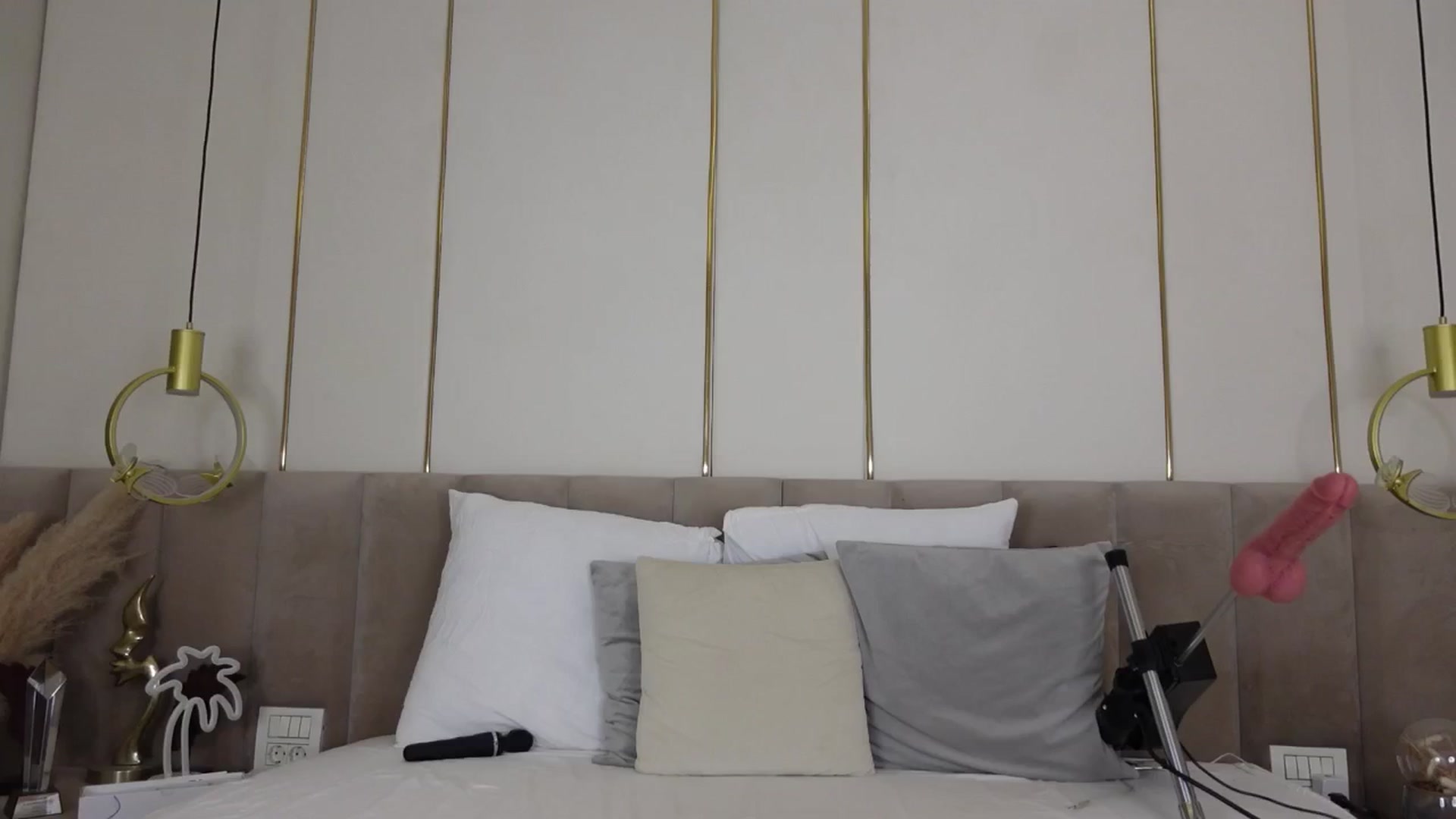 Gallery image thumbnail from HaileyRoses's myfreecams stream on, 09/08/2024, 12:47 image 4 of 20