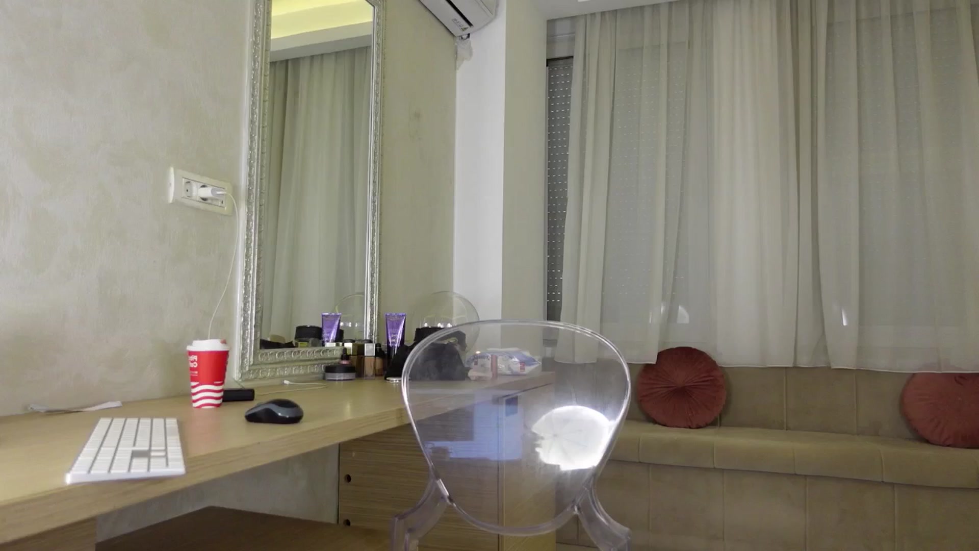 Gallery image thumbnail from HaileyRoses's myfreecams stream on, 01/31/2025, 09:30 image 3 of 20