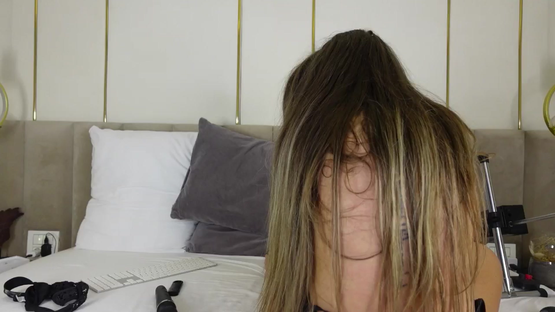 Gallery image thumbnail from HaileyRoses's myfreecams stream on, 02/26/2025, 13:52 image 9 of 20