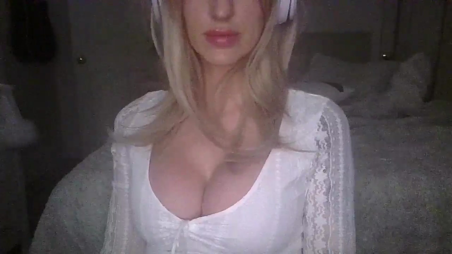 Gallery image thumbnail from HaileyWinters's myfreecams stream on, 03/10/2026, 07:32 image 20 of 20