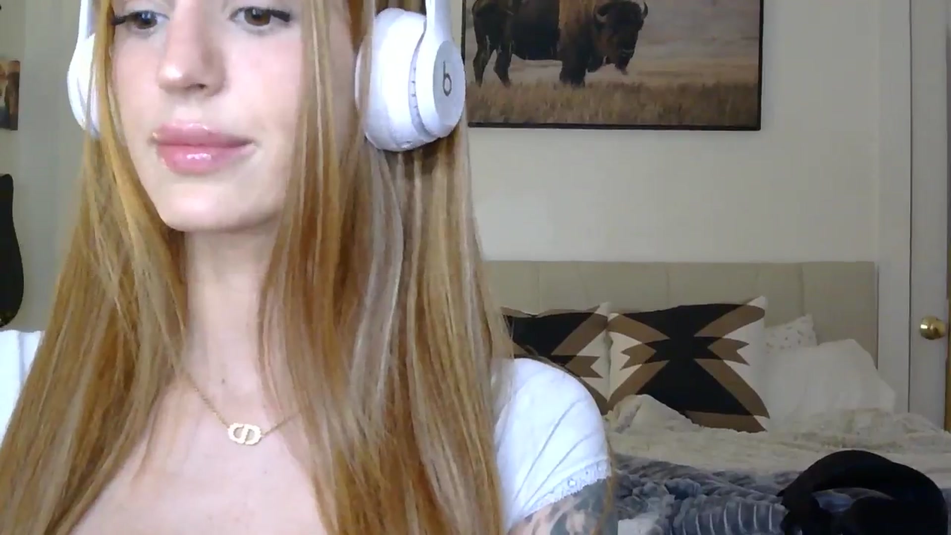 Gallery image thumbnail from HaileyWinters's myfreecams stream on, 03/22/2026, 05:24 image 9 of 20