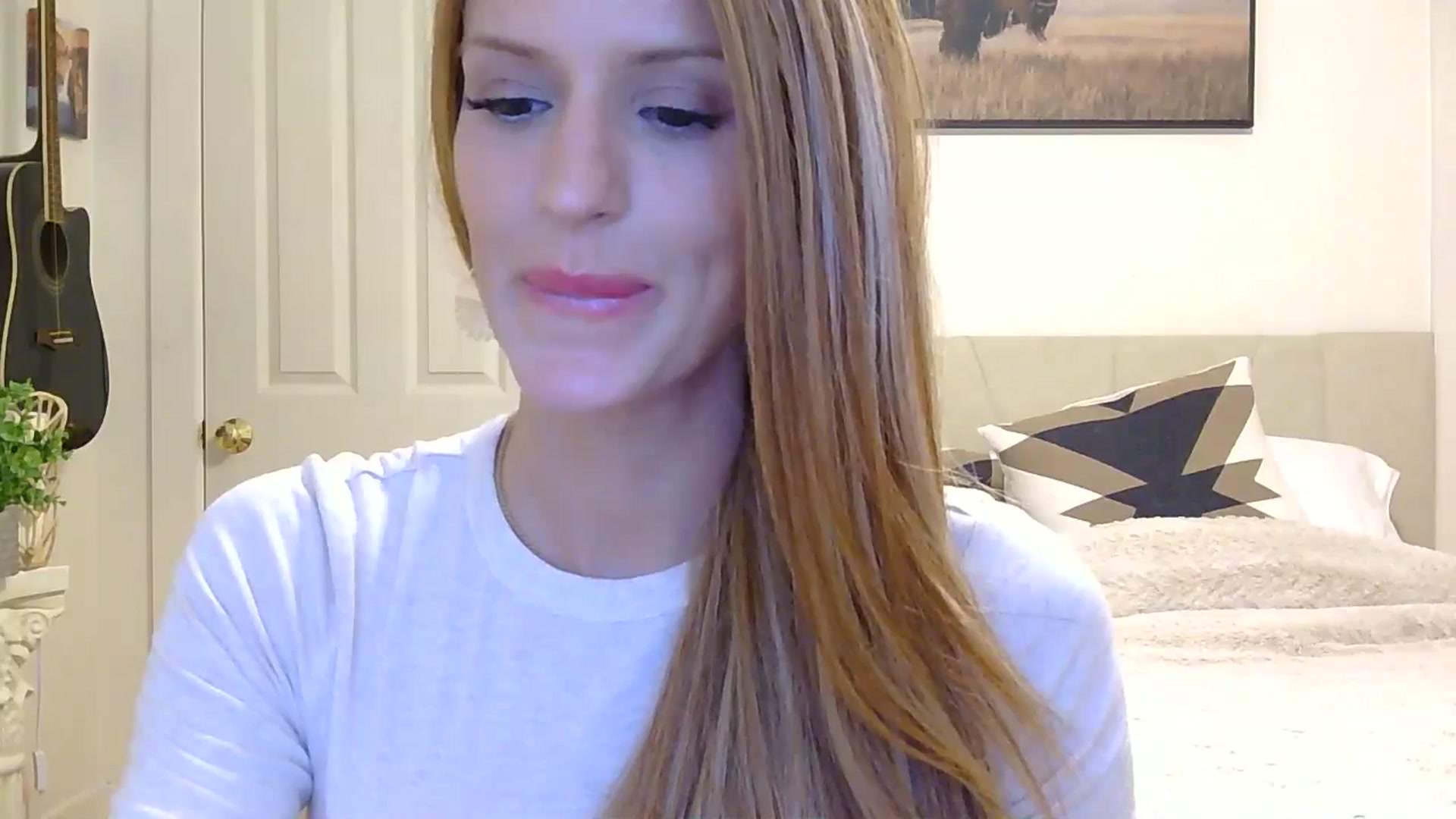 Gallery image thumbnail from HaileyWinters's myfreecams stream on, 03/25/2026, 05:00 image 17 of 20