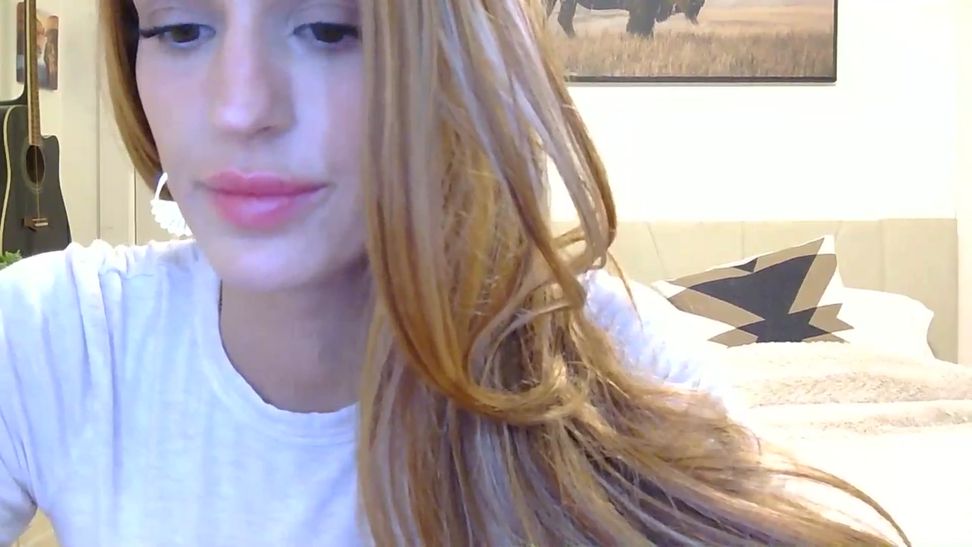 Gallery image thumbnail from HaileyWinters's myfreecams stream on, 03/25/2026, 05:00 image 10 of 20