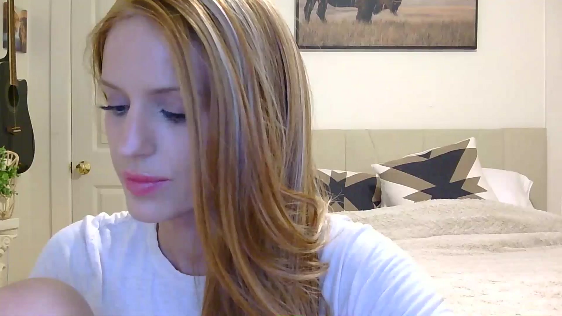 Gallery image thumbnail from HaileyWinters's myfreecams stream on, 03/25/2026, 05:00 image 2 of 20