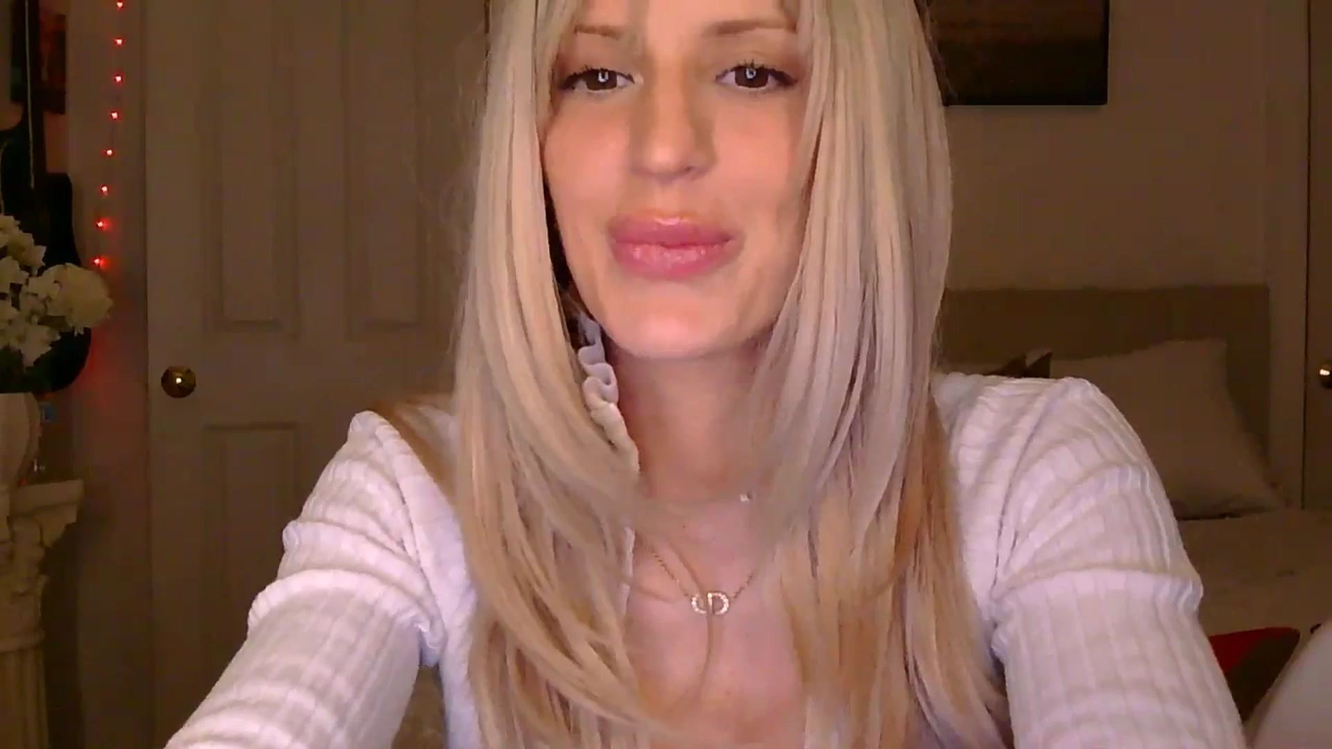 Gallery image thumbnail from HaileyWinters's myfreecams stream on, 03/30/2026, 07:14 image 16 of 20