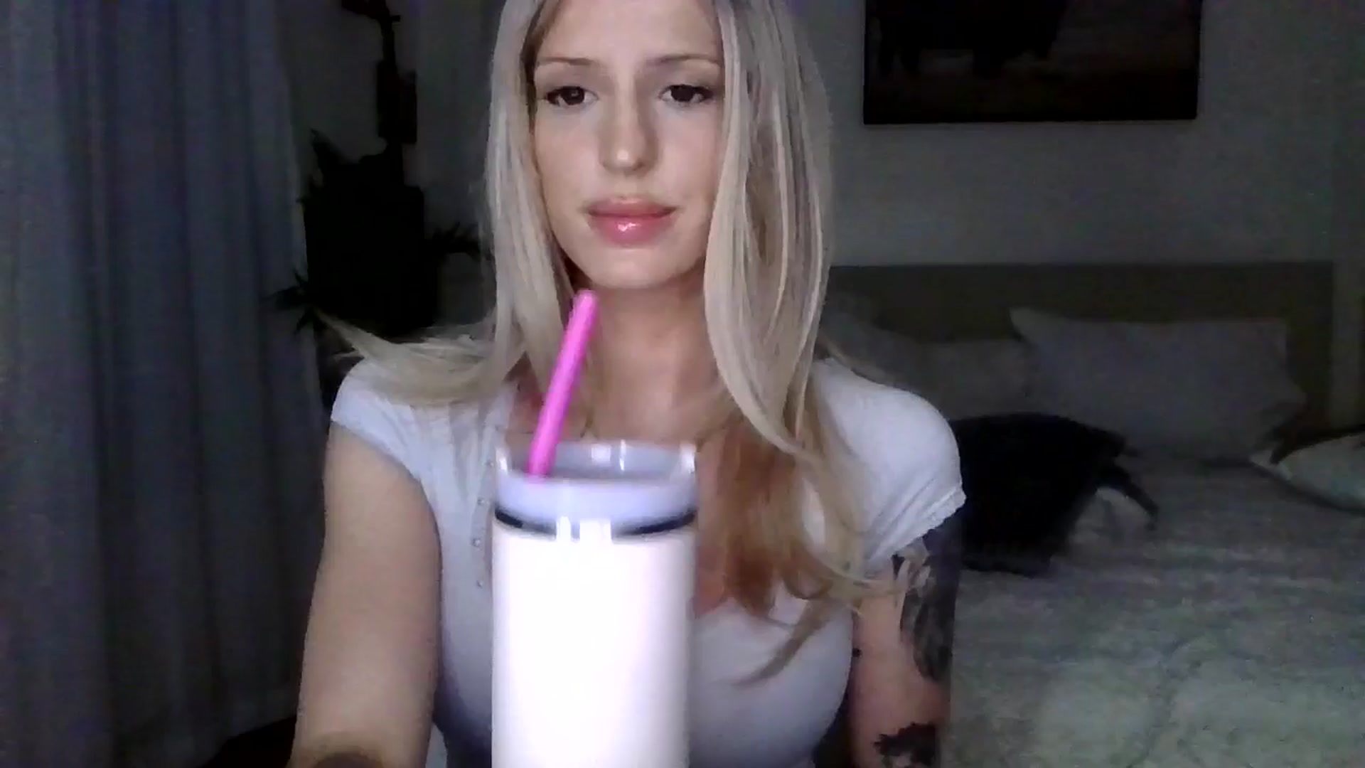 Gallery image thumbnail from HaileyWinters's myfreecams stream on, 04/02/2026, 05:48 image 2 of 20