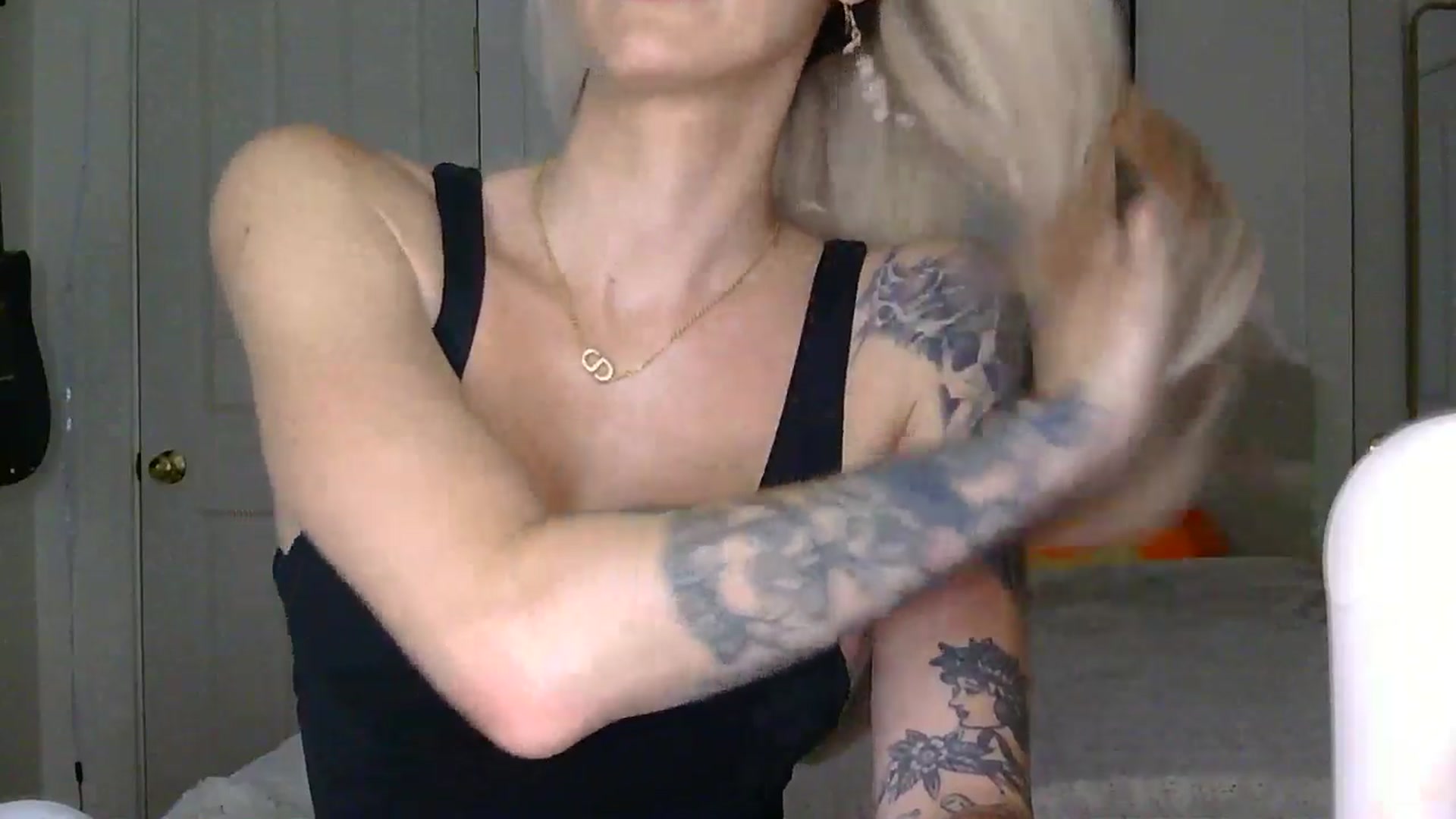 Gallery image thumbnail from HaileyWinters's myfreecams stream on, 04/29/2026, 10:50 image 3 of 20