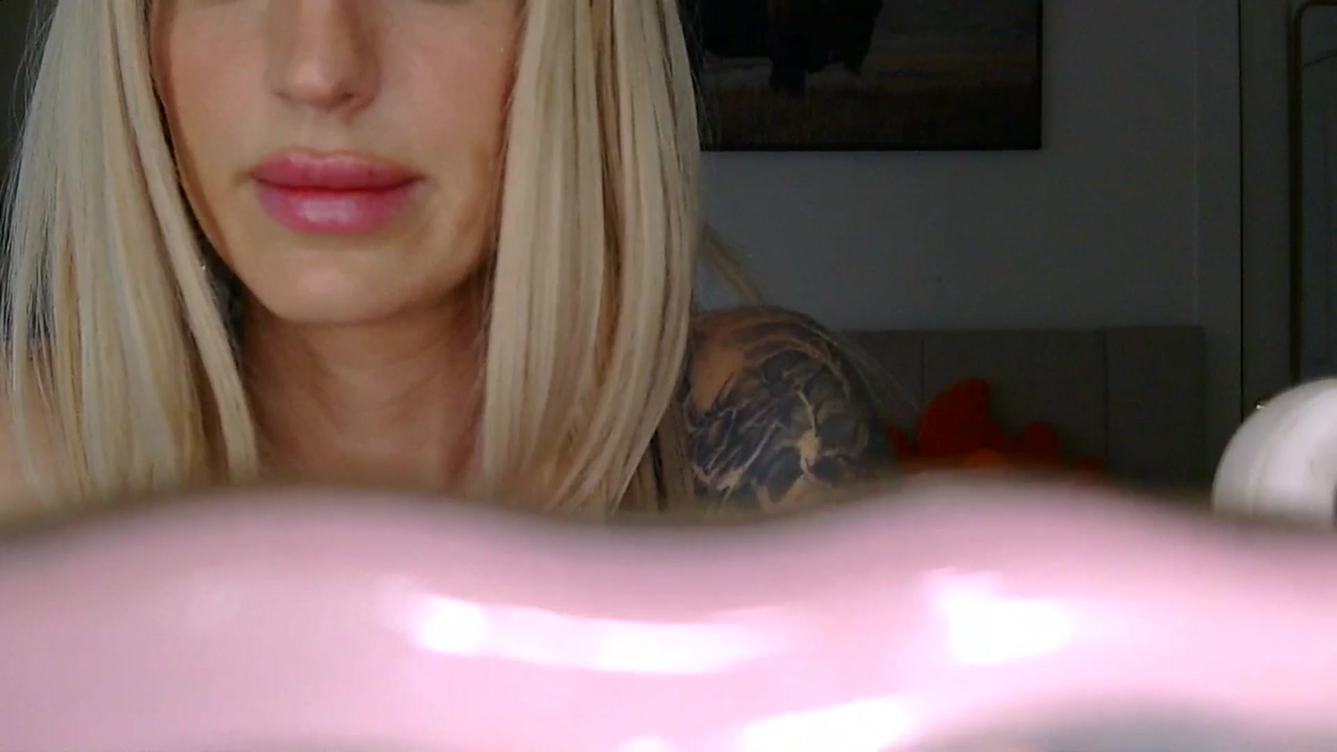 Gallery image thumbnail from HaileyWinters's myfreecams stream on, 04/29/2026, 10:50 image 8 of 20