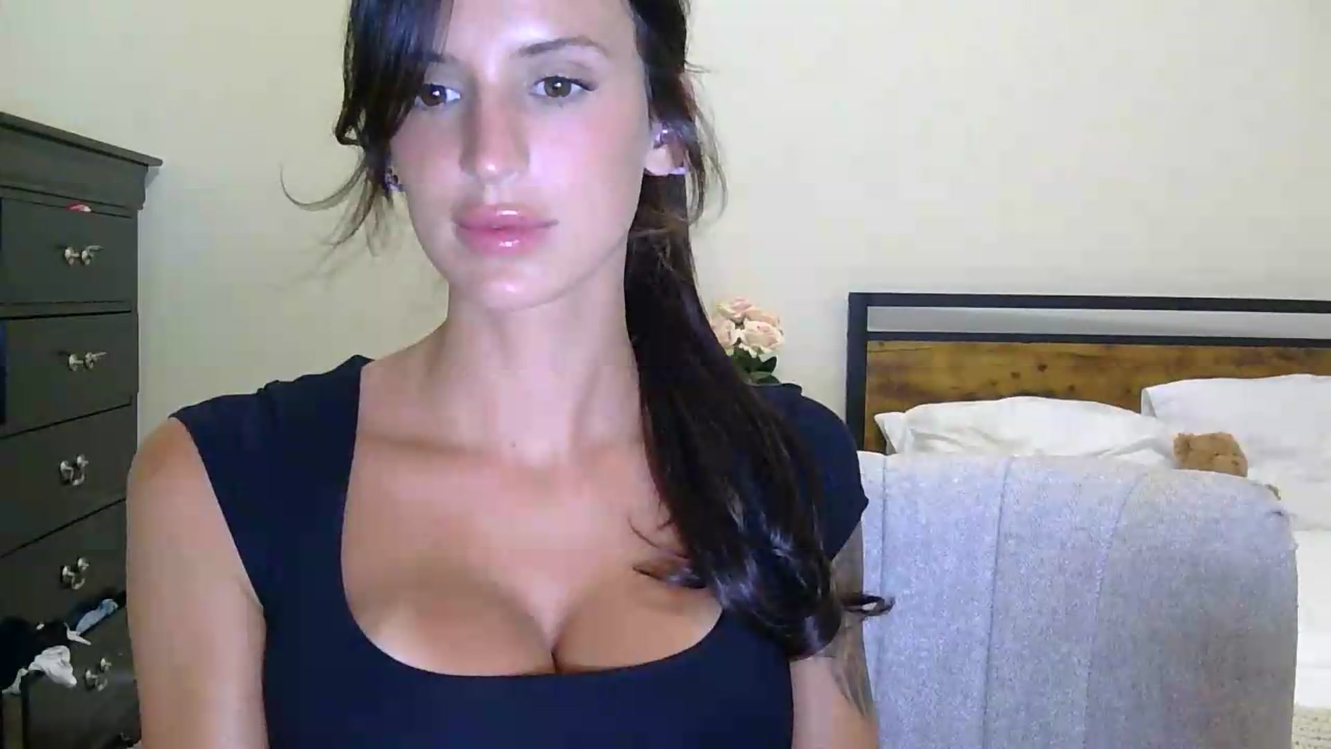 Gallery image thumbnail from HaileyWinters's myfreecams stream on, 07/07/2026, 07:20 image 12 of 20