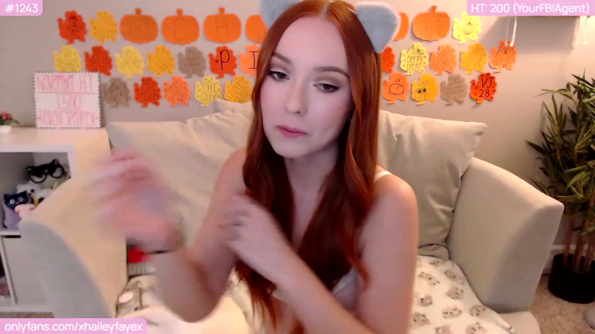 Gallery image thumbnail from Hailey_Faye's myfreecams stream on, 11/26/2022, 05:48 image 14 of 20