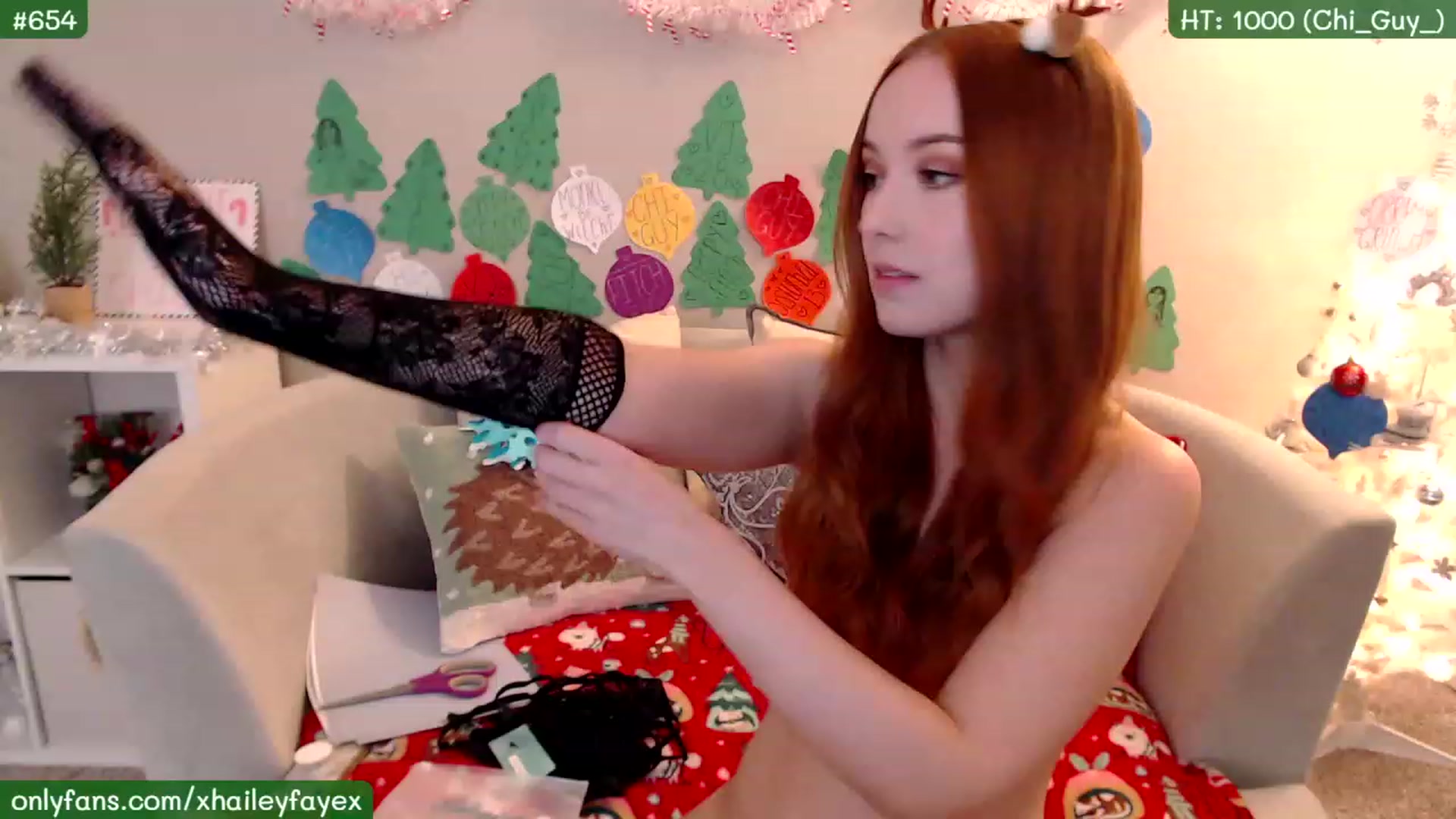 Gallery image thumbnail from Hailey_Faye's myfreecams stream on, 12/21/2022, 06:16 image 16 of 20