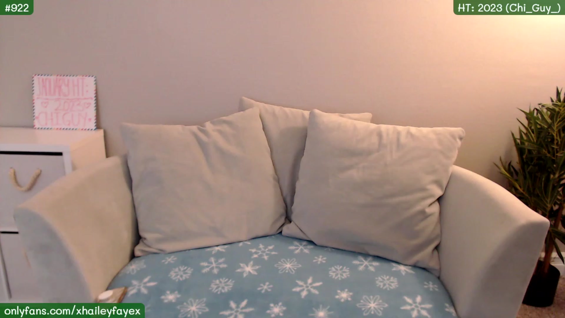 Gallery image thumbnail from Hailey_Faye's myfreecams stream on, 01/04/2023, 02:36 image 7 of 20