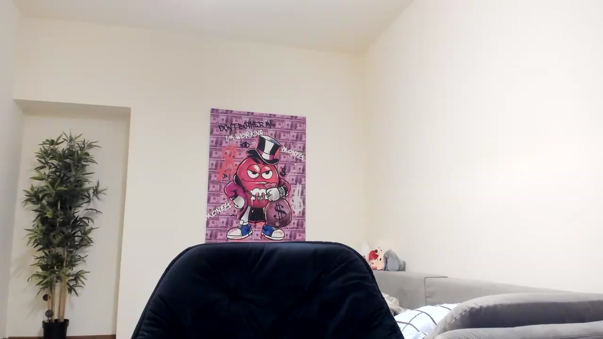 Gallery image thumbnail from Hailey_Honeyy's myfreecams stream on, 04/09/2023, 17:01 image 10 of 20