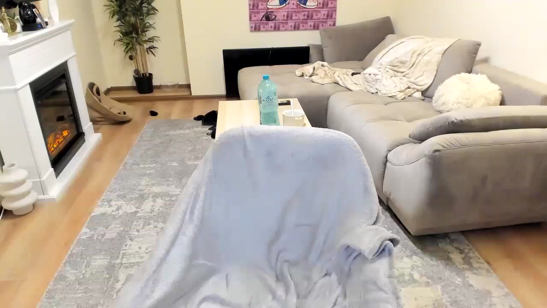 Gallery image thumbnail from Hailey_Honeyy's myfreecams stream on, 09/24/2023, 19:26 image 2 of 20
