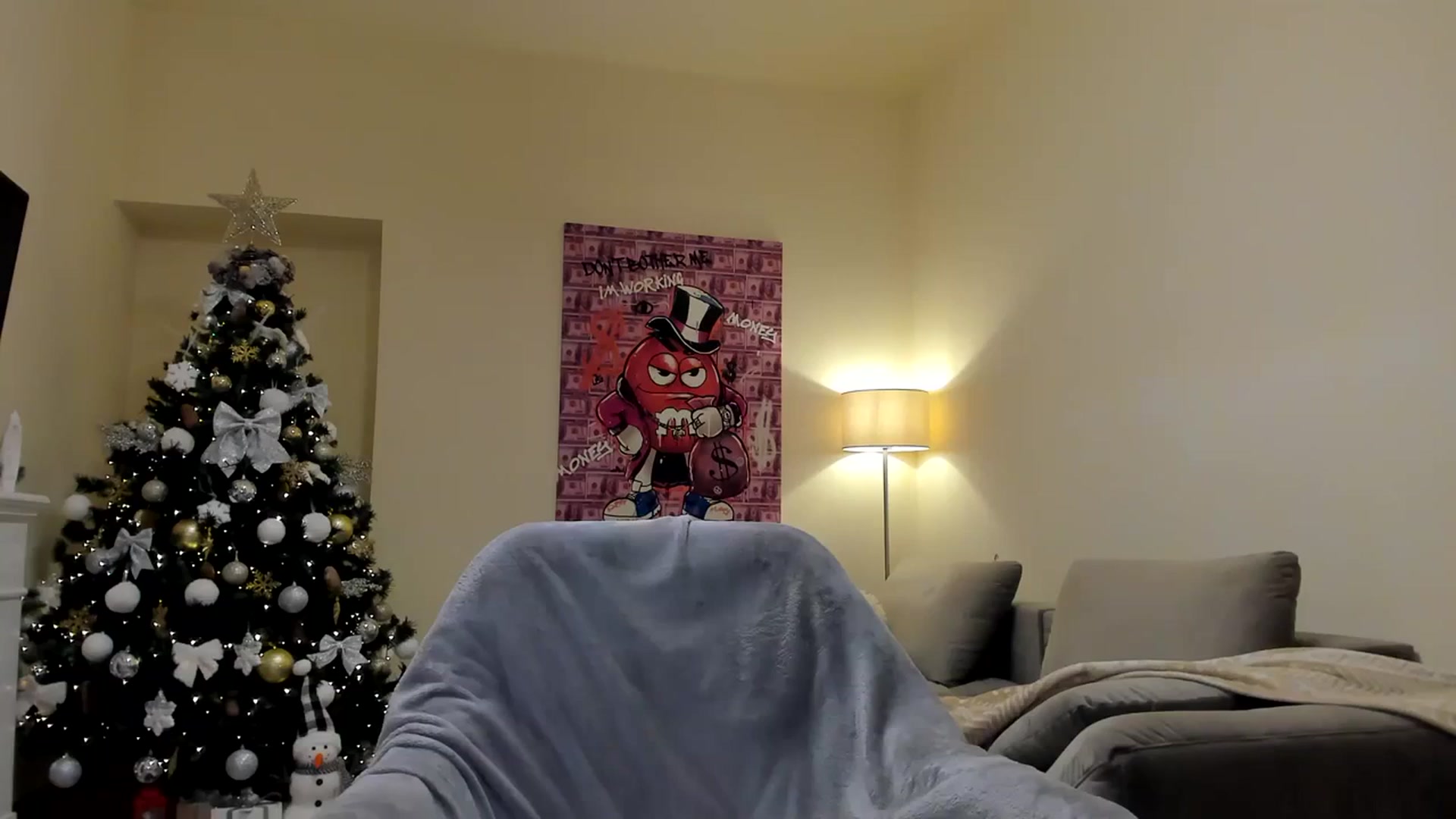 Gallery image thumbnail from Hailey_Honeyy's myfreecams stream on, 11/27/2023, 19:18 image 18 of 20