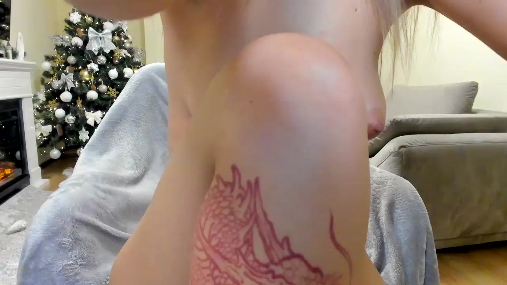Gallery image thumbnail from Hailey_Honeyy's myfreecams stream on, 12/01/2023, 19:04 image 13 of 20