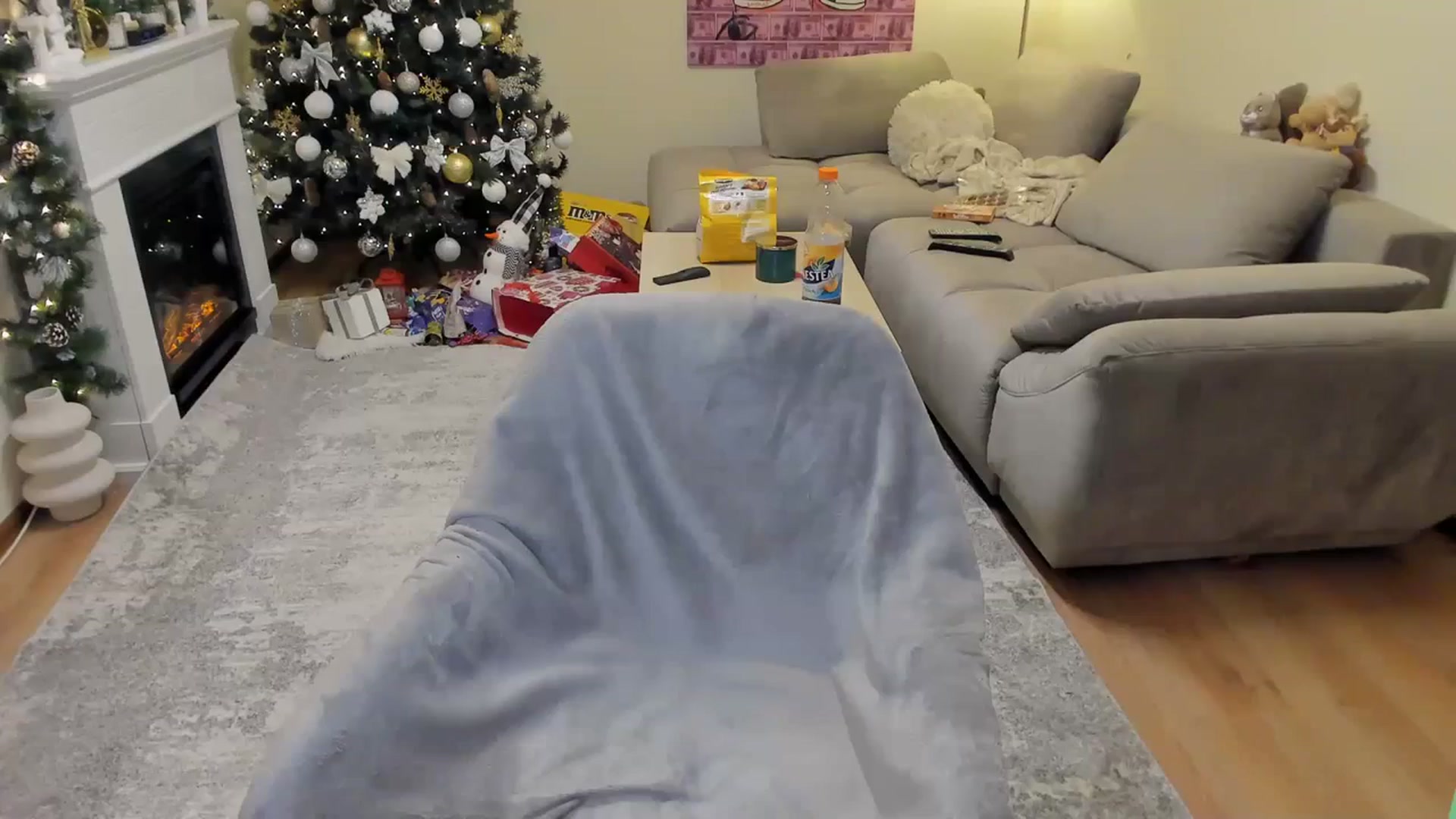 Gallery image thumbnail from Hailey_Honeyy's myfreecams stream on, 12/08/2023, 17:51 image 19 of 20