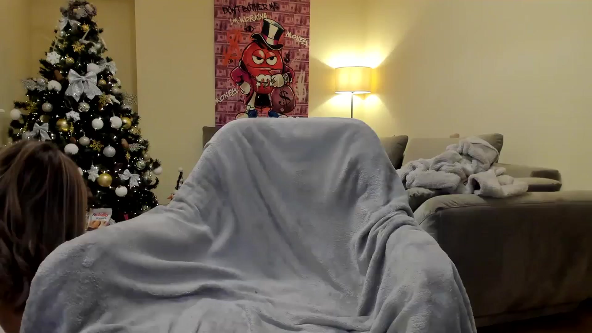 Gallery image thumbnail from Hailey_Honeyy's myfreecams stream on, 12/13/2023, 16:23 image 11 of 20