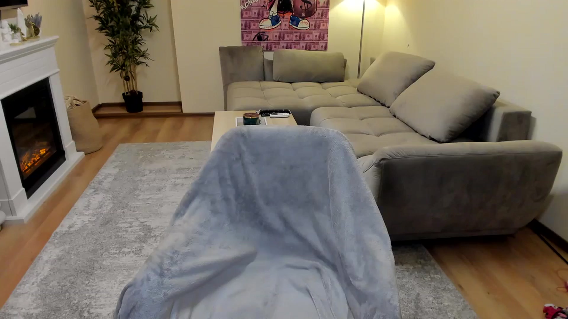 Gallery image thumbnail from Hailey_Honeyy's myfreecams stream on, 01/08/2024, 19:18 image 12 of 20