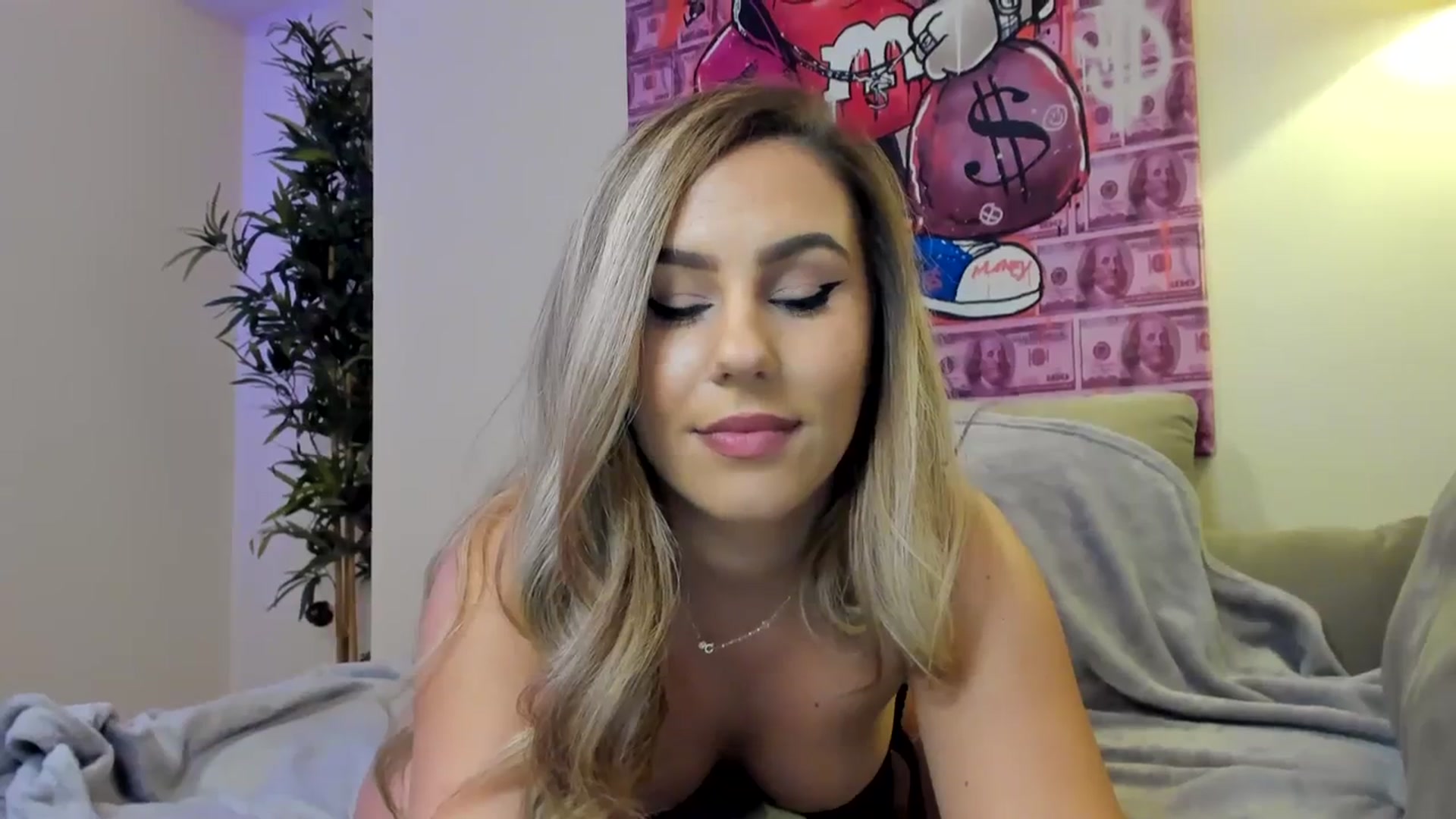 Gallery image thumbnail from Hailey_Honeyy's myfreecams stream on, 01/26/2024, 17:29 image 18 of 20