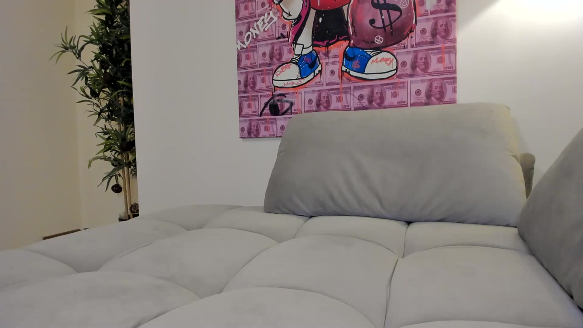 Gallery image thumbnail from Hailey_Honeyy's myfreecams stream on, 02/04/2024, 20:11 image 12 of 20