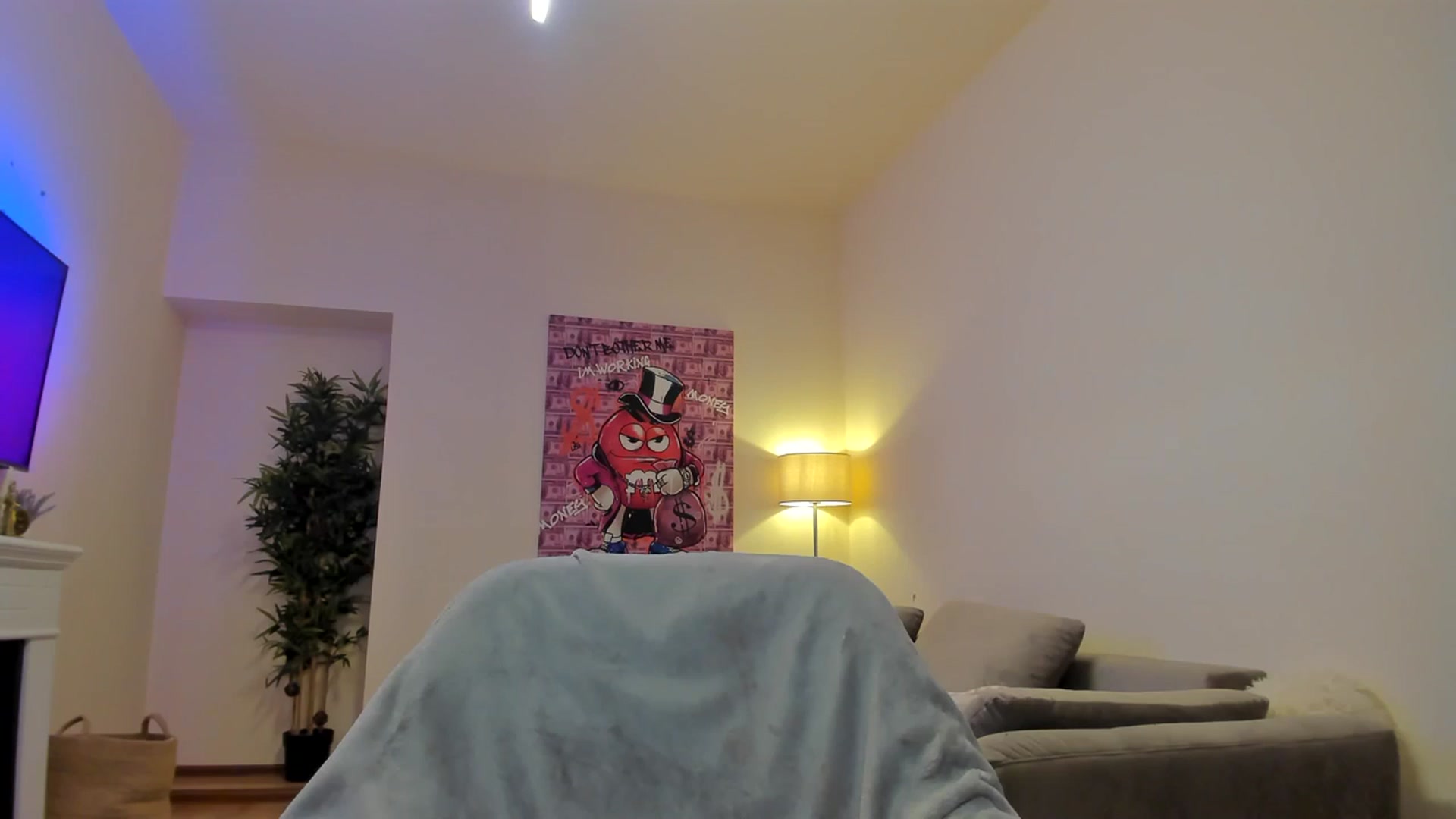 Gallery image thumbnail from Hailey_Honeyy's myfreecams stream on, 02/11/2024, 19:46 image 4 of 20