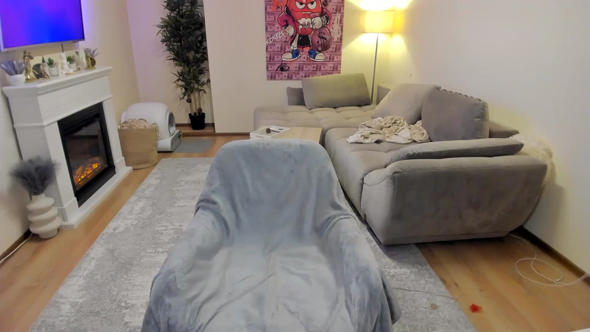 Gallery image thumbnail from Hailey_Honeyy's myfreecams stream on, 03/03/2024, 19:41 image 16 of 20