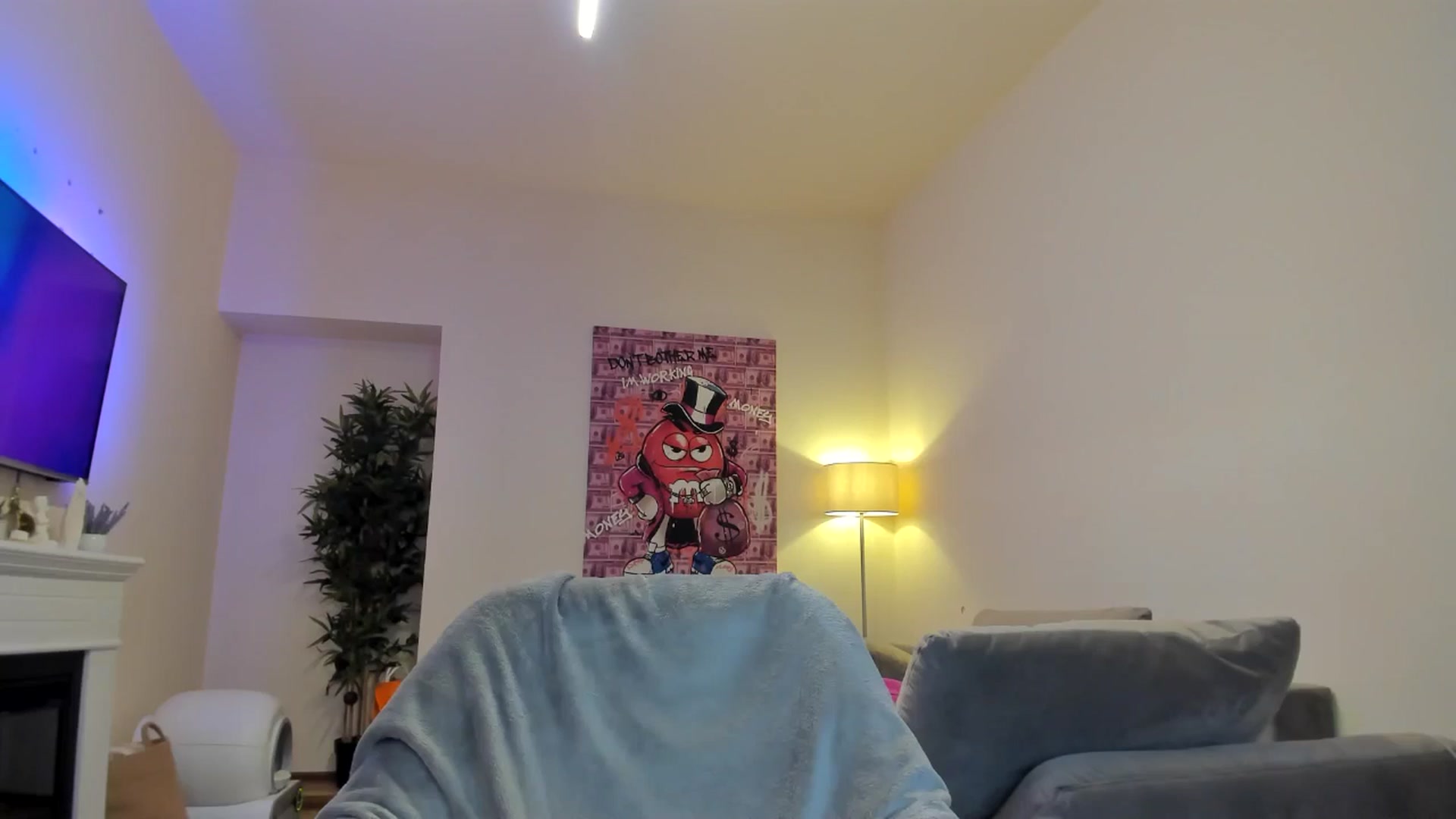 Gallery image thumbnail from Hailey_Honeyy's myfreecams stream on, 04/27/2024, 17:19 image 8 of 20