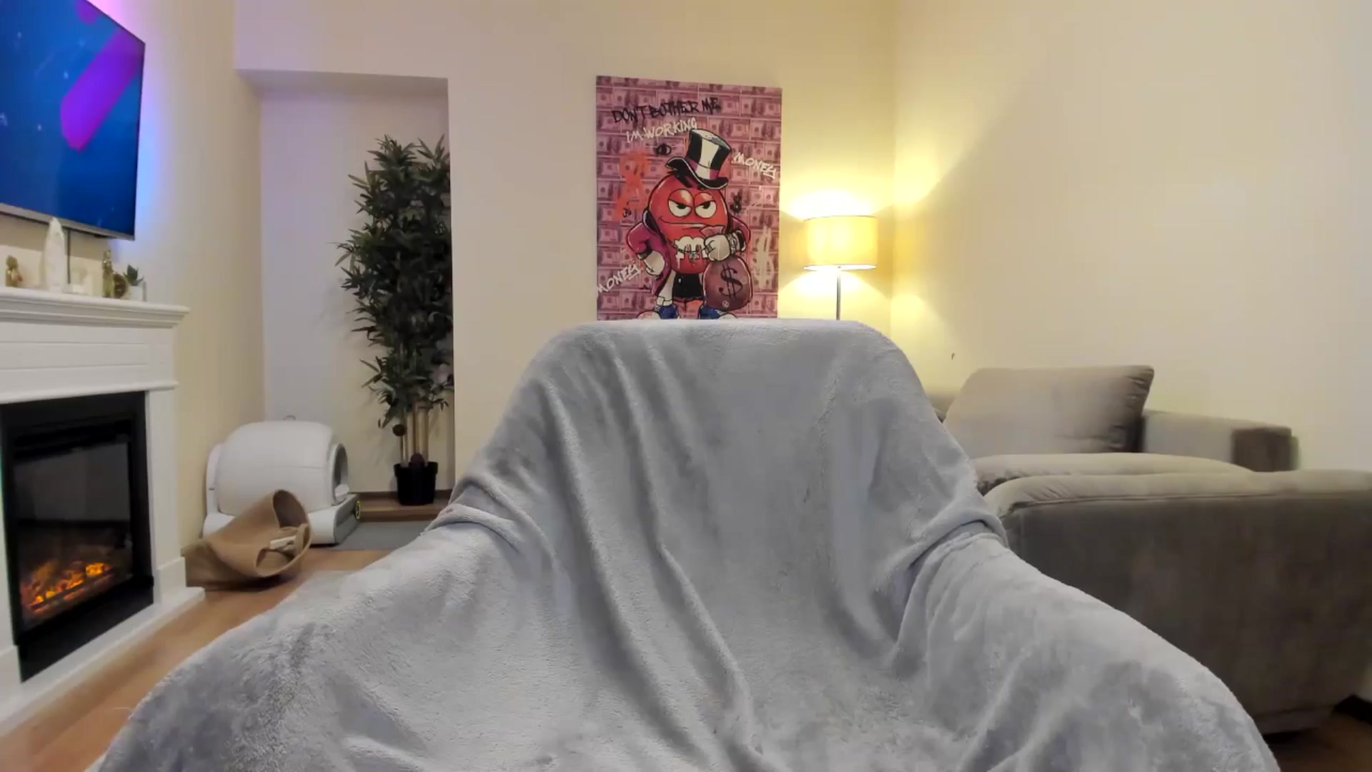 Gallery image thumbnail from Hailey_Honeyy's myfreecams stream on, 09/01/2024, 18:13 image 14 of 20