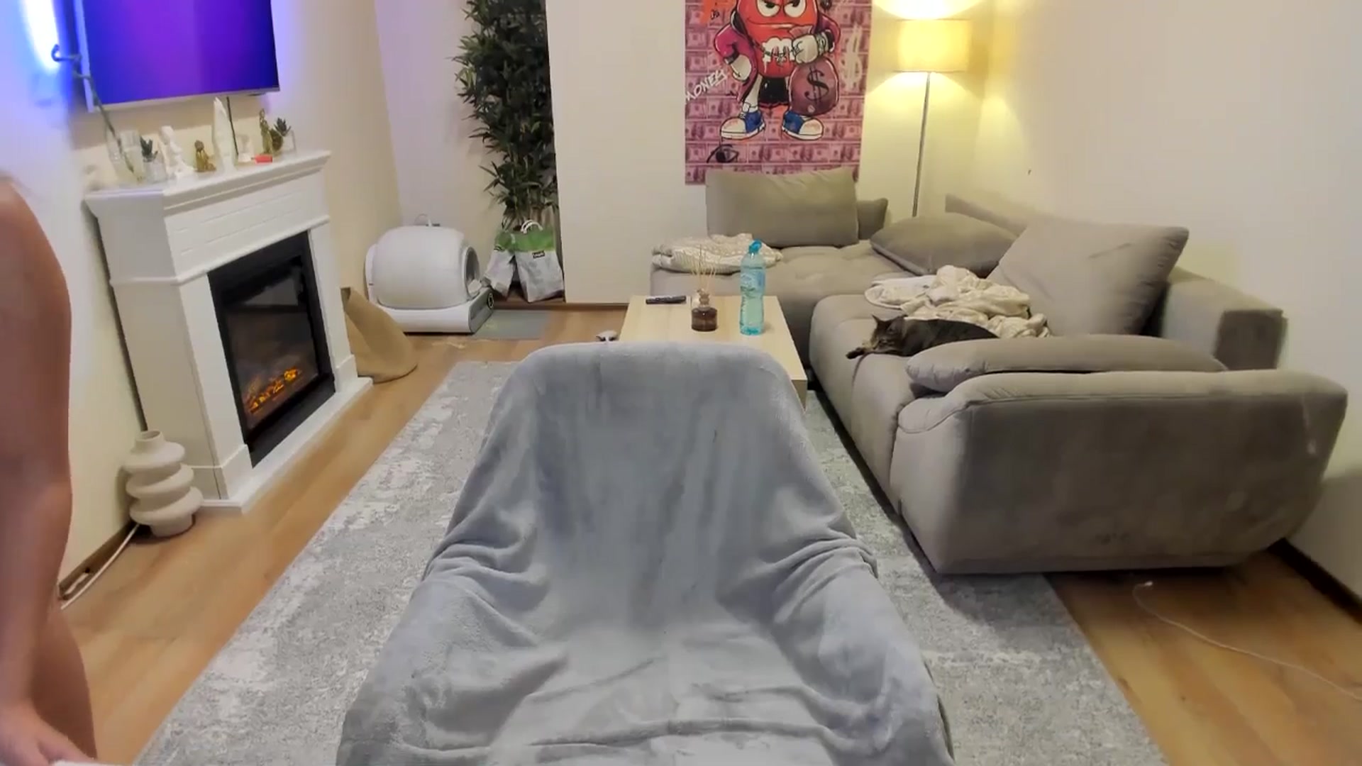 Gallery image thumbnail from Hailey_Honeyy's myfreecams stream on, 09/28/2024, 17:00 image 3 of 20