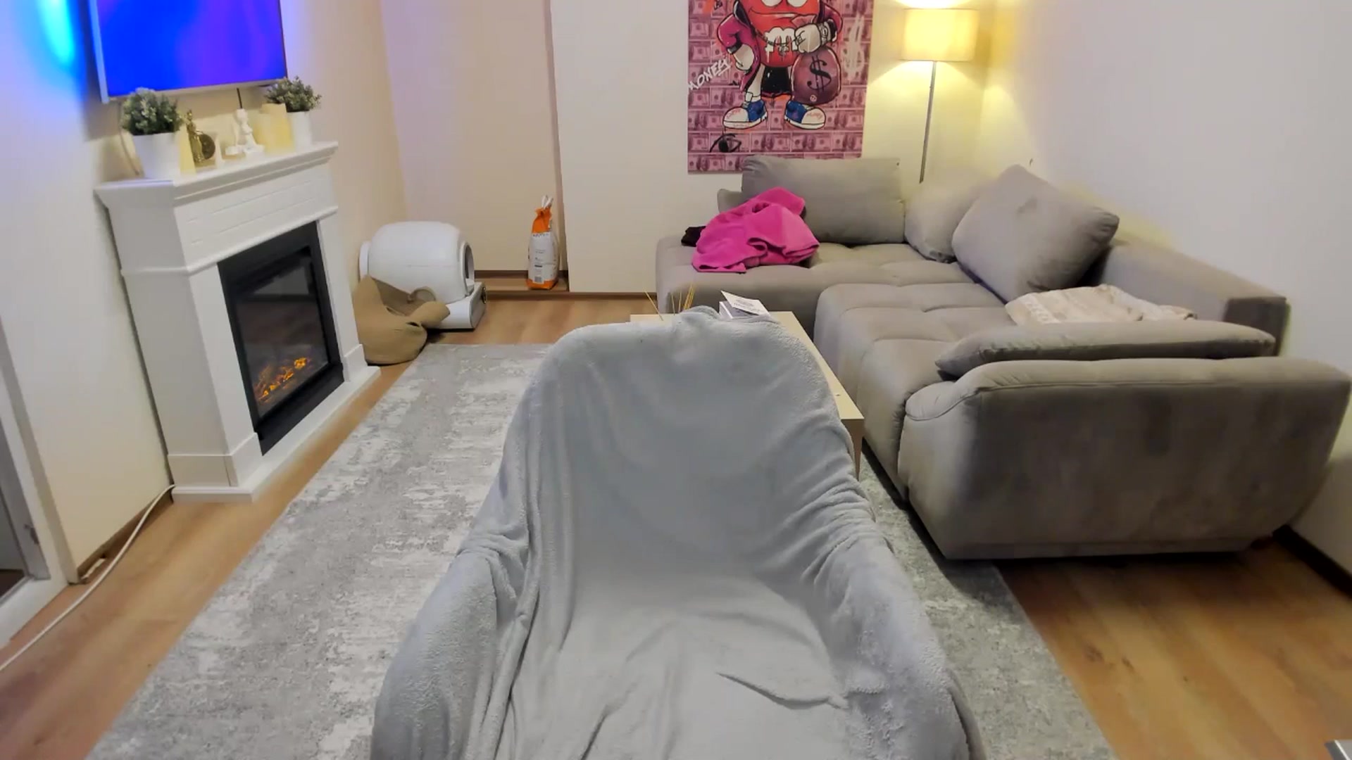 Gallery image thumbnail from Hailey_Honeyy's myfreecams stream on, 02/25/2025, 20:36 image 15 of 20