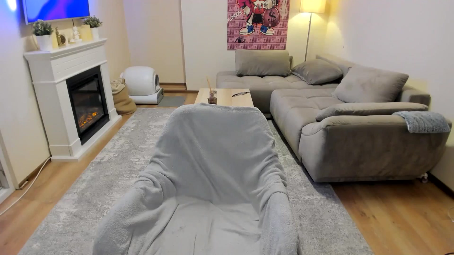 Gallery image thumbnail from Hailey_Honeyy's myfreecams stream on, 03/16/2025, 19:58 image 14 of 20