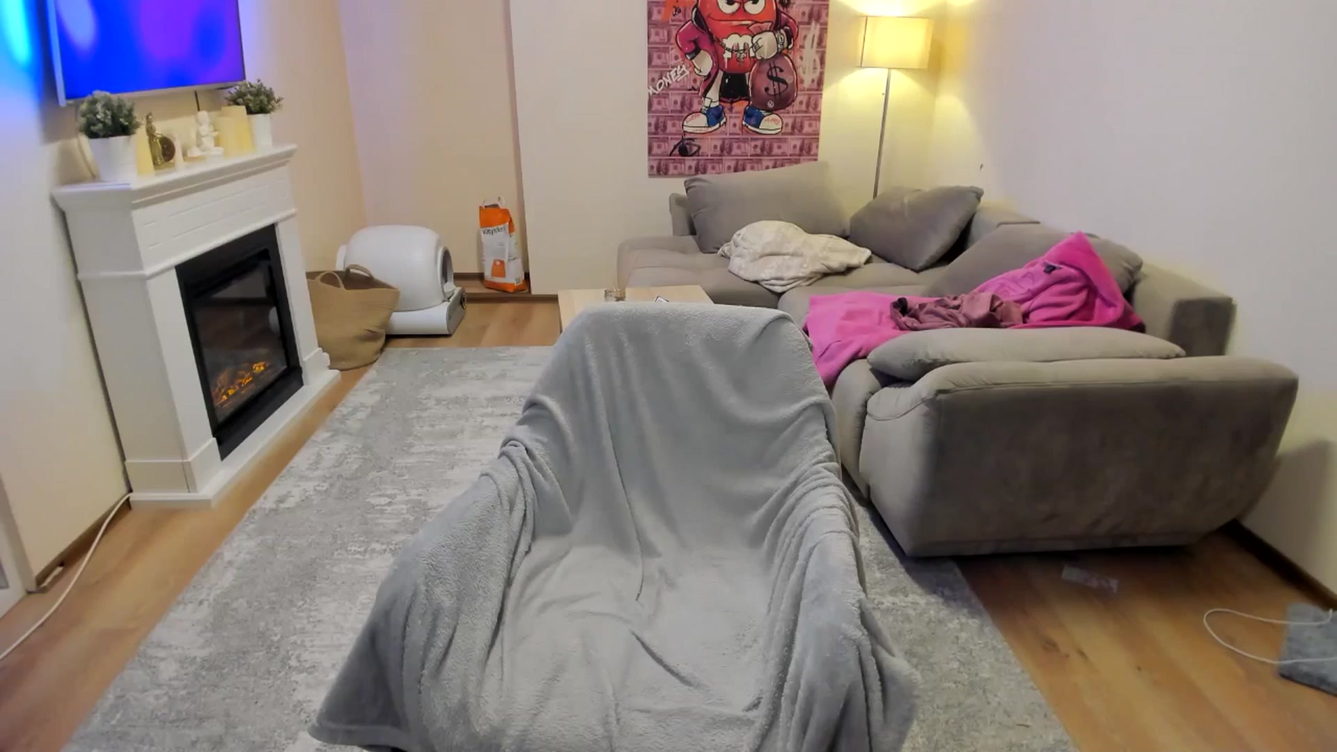 Gallery image thumbnail from Hailey_Honeyy's myfreecams stream on, 03/24/2025, 22:05 image 4 of 20