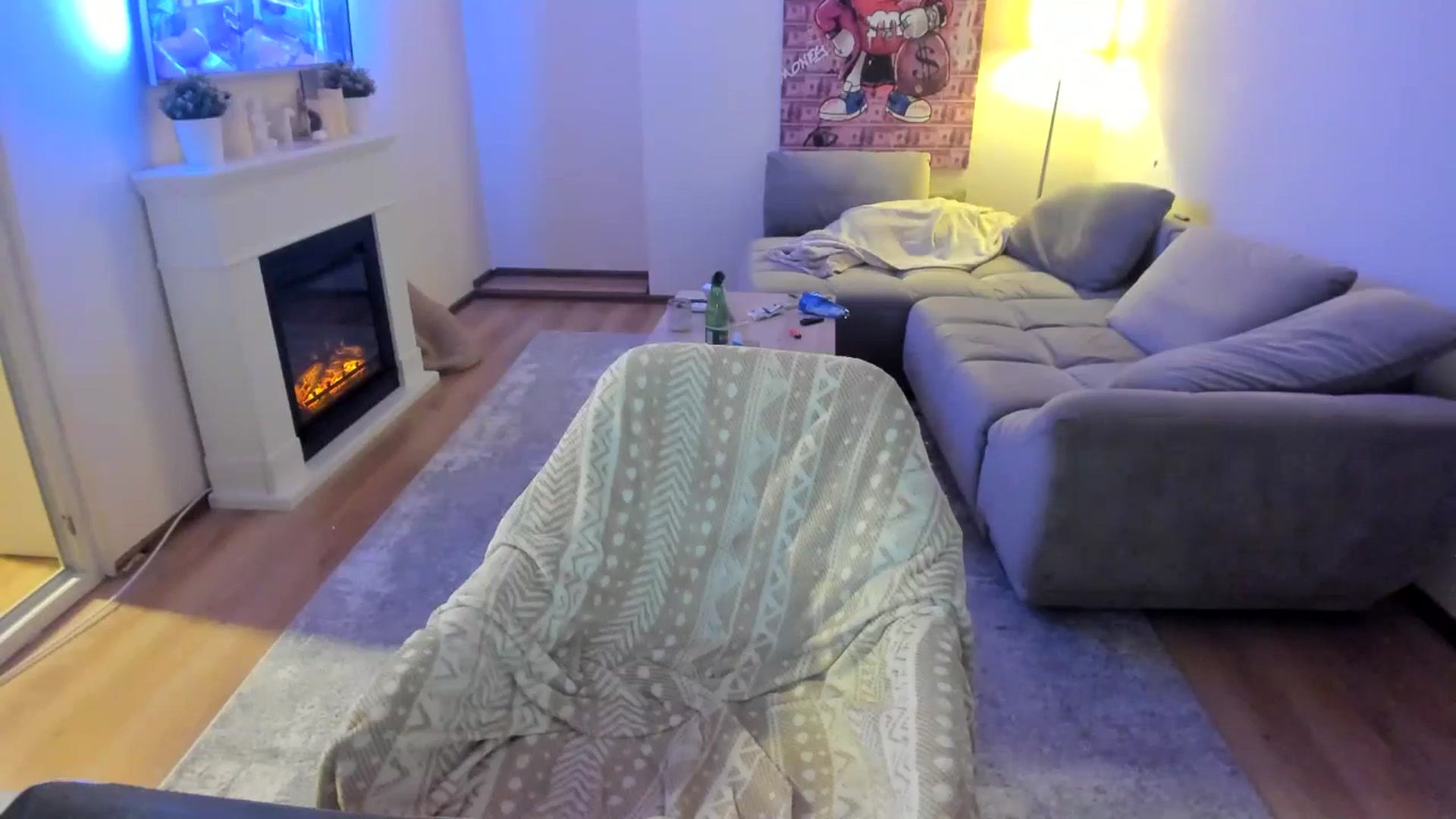 Gallery image thumbnail from Hailey_Honeyy's myfreecams stream on, 10/23/2025, 19:44 image 12 of 20