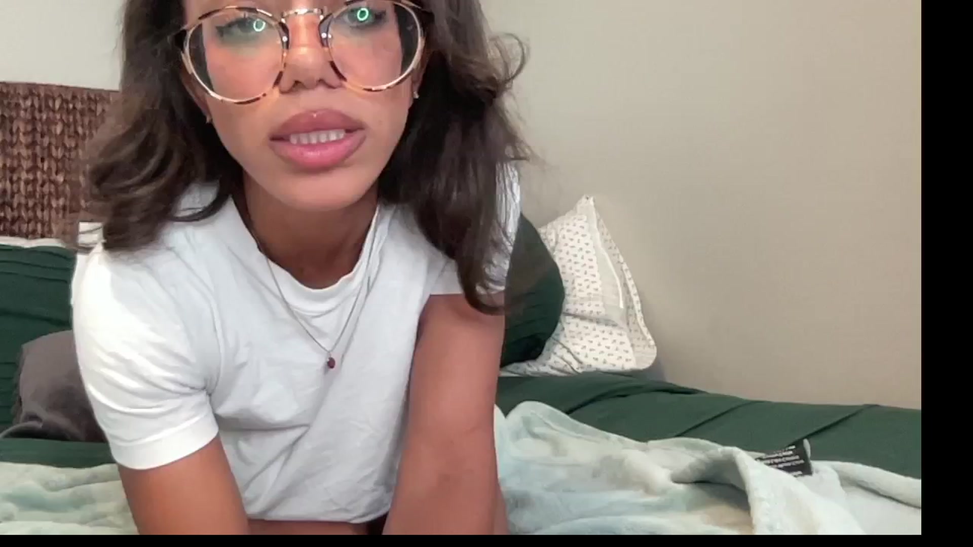 Gallery image thumbnail from Hailey_Love_'s myfreecams stream on, 07/10/2024, 14:23 image 6 of 20