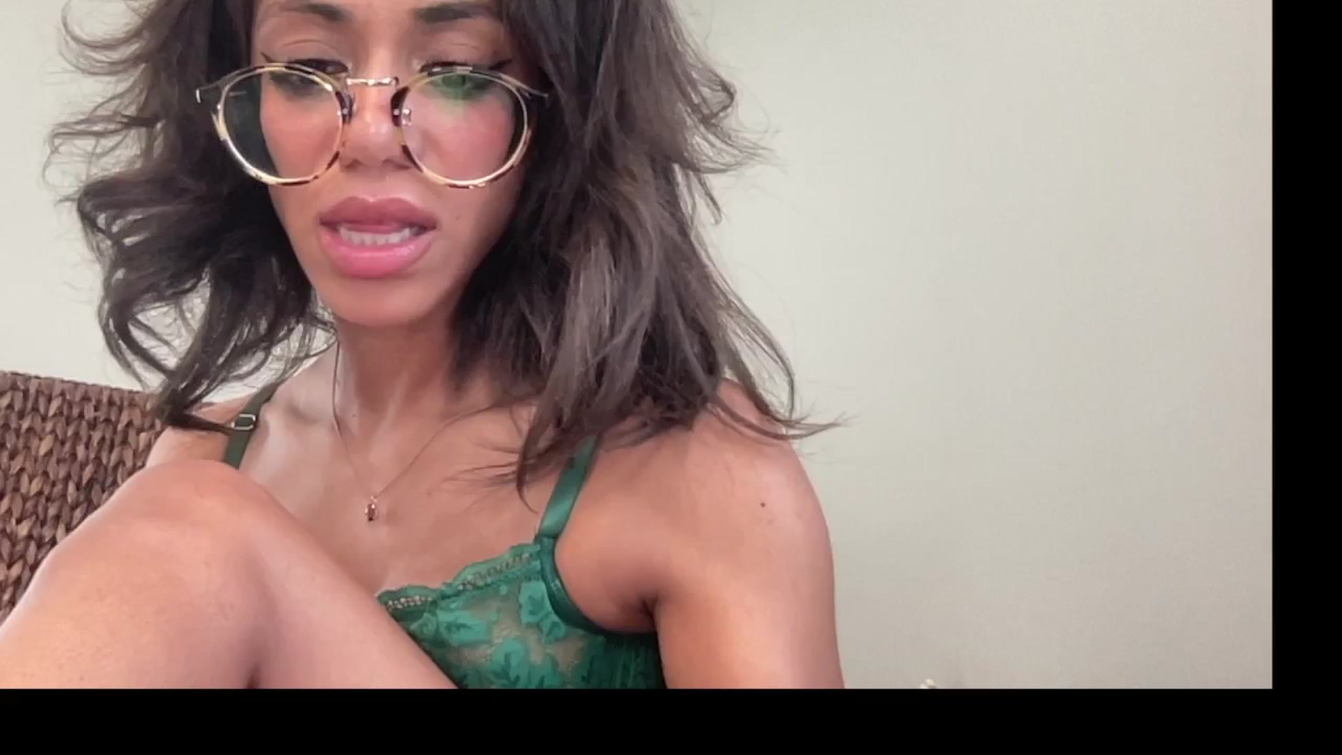 Gallery image thumbnail from Hailey_Love_'s myfreecams stream on, 07/17/2024, 15:38 image 2 of 20