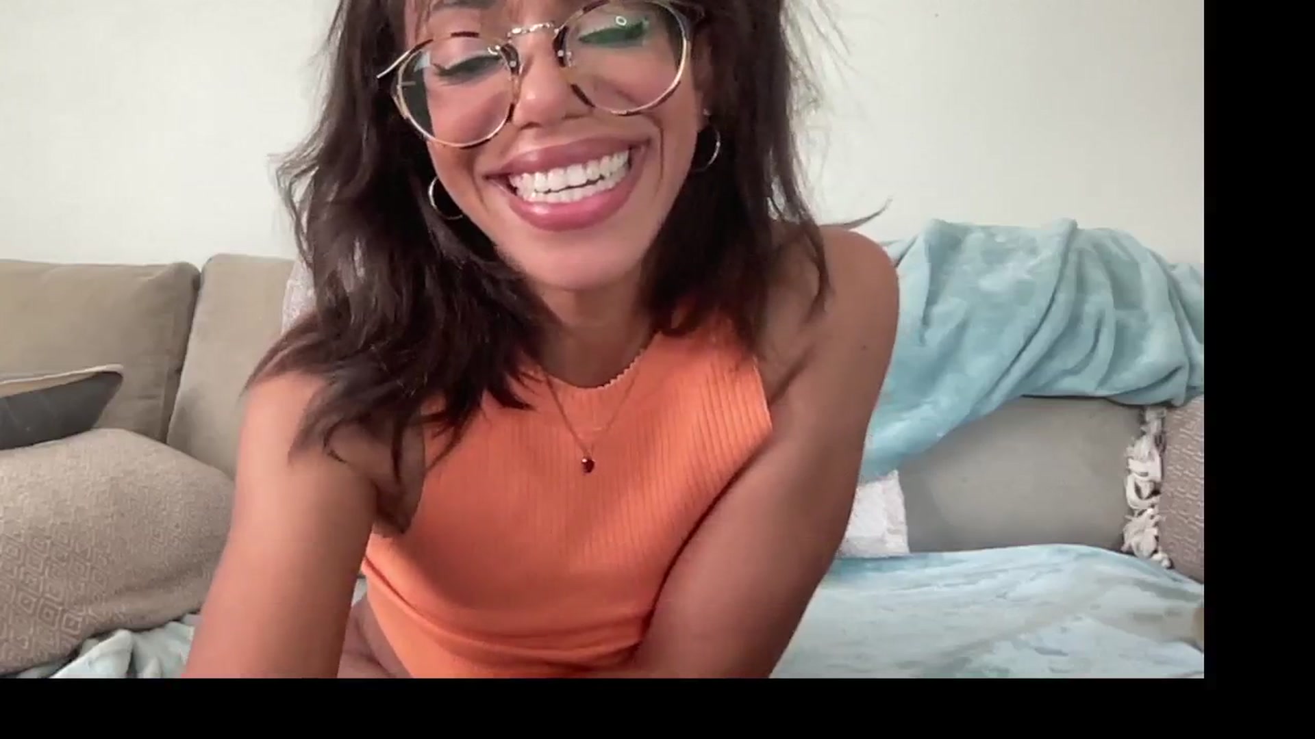 Gallery image thumbnail from Hailey_Love_'s myfreecams stream on, 07/25/2024, 15:36 image 11 of 20