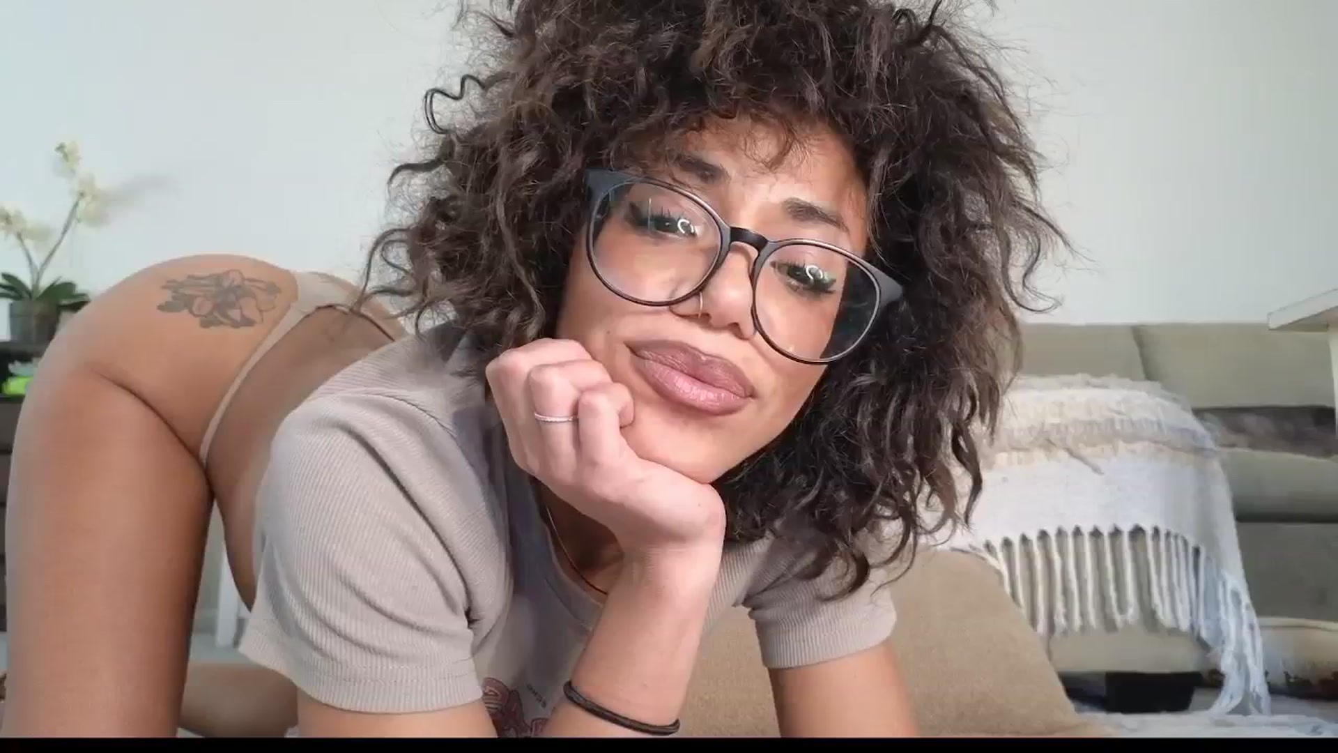 Gallery image thumbnail from Hailey_Love_'s myfreecams stream on, 11/05/2024, 19:11 image 8 of 20
