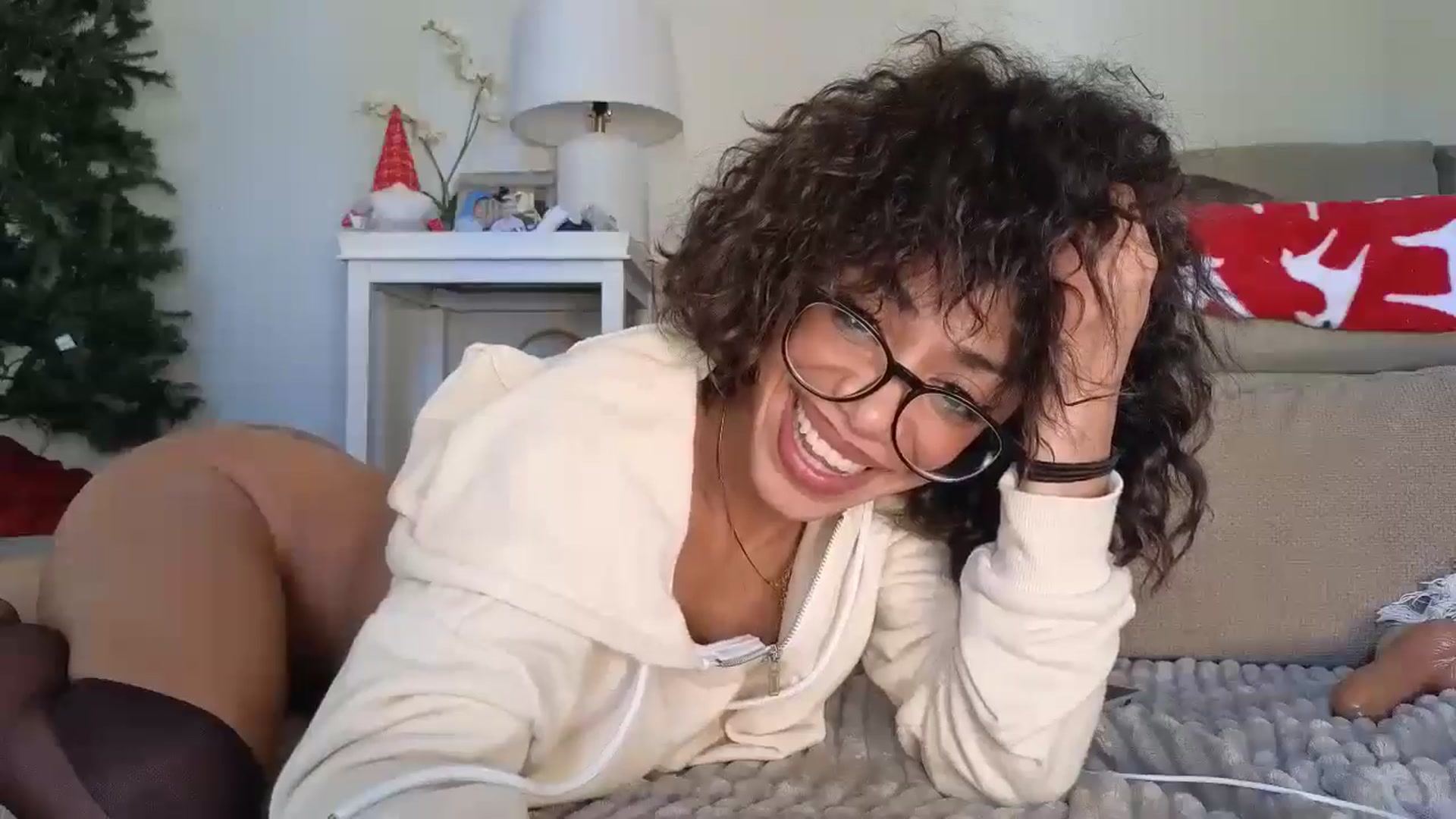 Gallery image thumbnail from Hailey_Love_'s myfreecams stream on, 11/12/2024, 19:02 image 5 of 20
