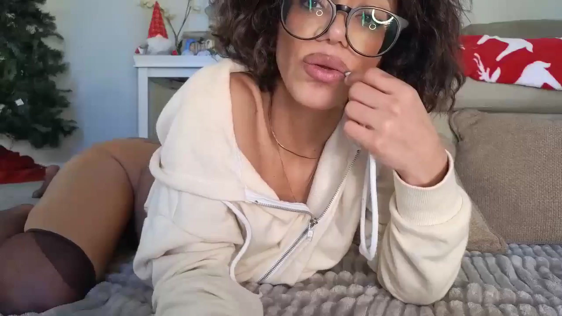 Gallery image thumbnail from Hailey_Love_'s myfreecams stream on, 11/12/2024, 19:02 image 16 of 20