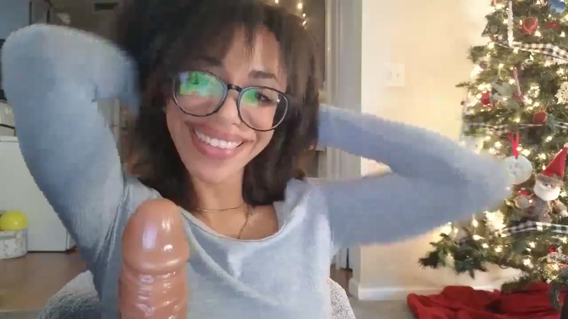 Gallery image thumbnail from Hailey_Love_'s myfreecams stream on, 11/25/2024, 17:49 image 17 of 20