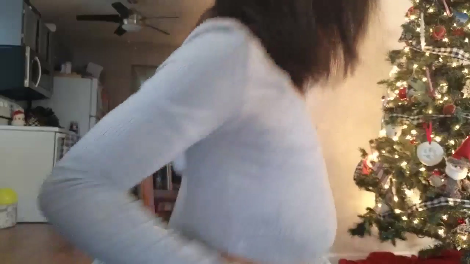 Gallery image thumbnail from Hailey_Love_'s myfreecams stream on, 11/25/2024, 18:38 image 6 of 20