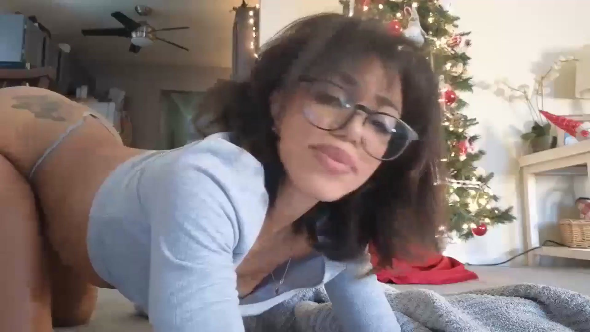 Gallery image thumbnail from Hailey_Love_'s myfreecams stream on, 11/25/2024, 18:38 image 20 of 20