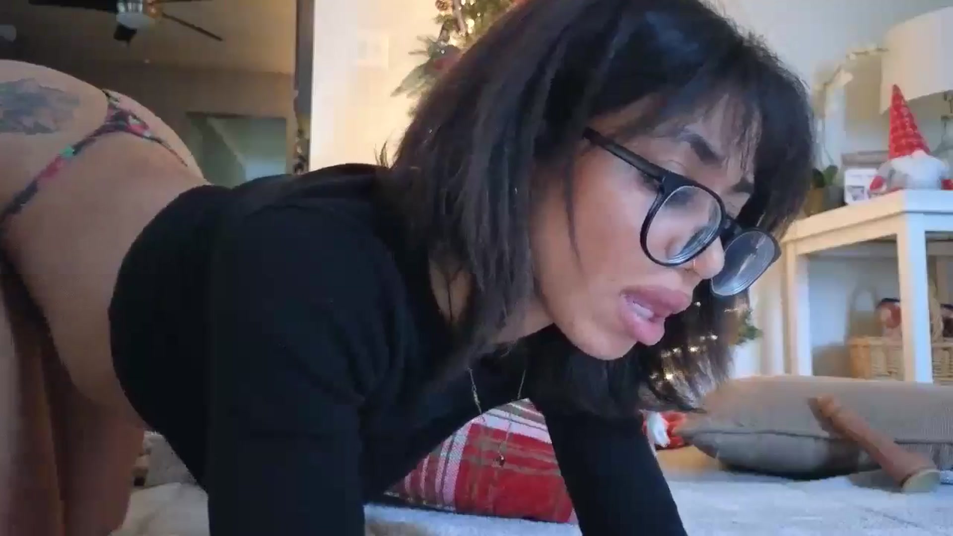 Gallery image thumbnail from Hailey_Love_'s myfreecams stream on, 12/09/2024, 16:39 image 13 of 20