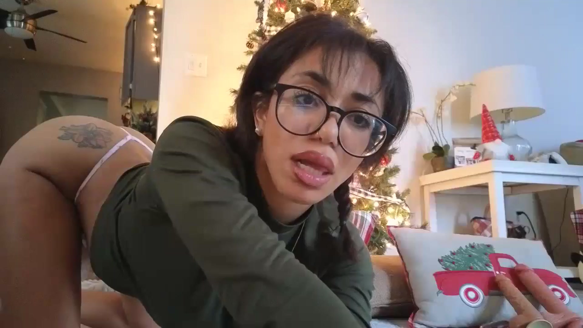 Gallery image thumbnail from Hailey_Love_'s myfreecams stream on, 12/11/2024, 16:00 image 2 of 20