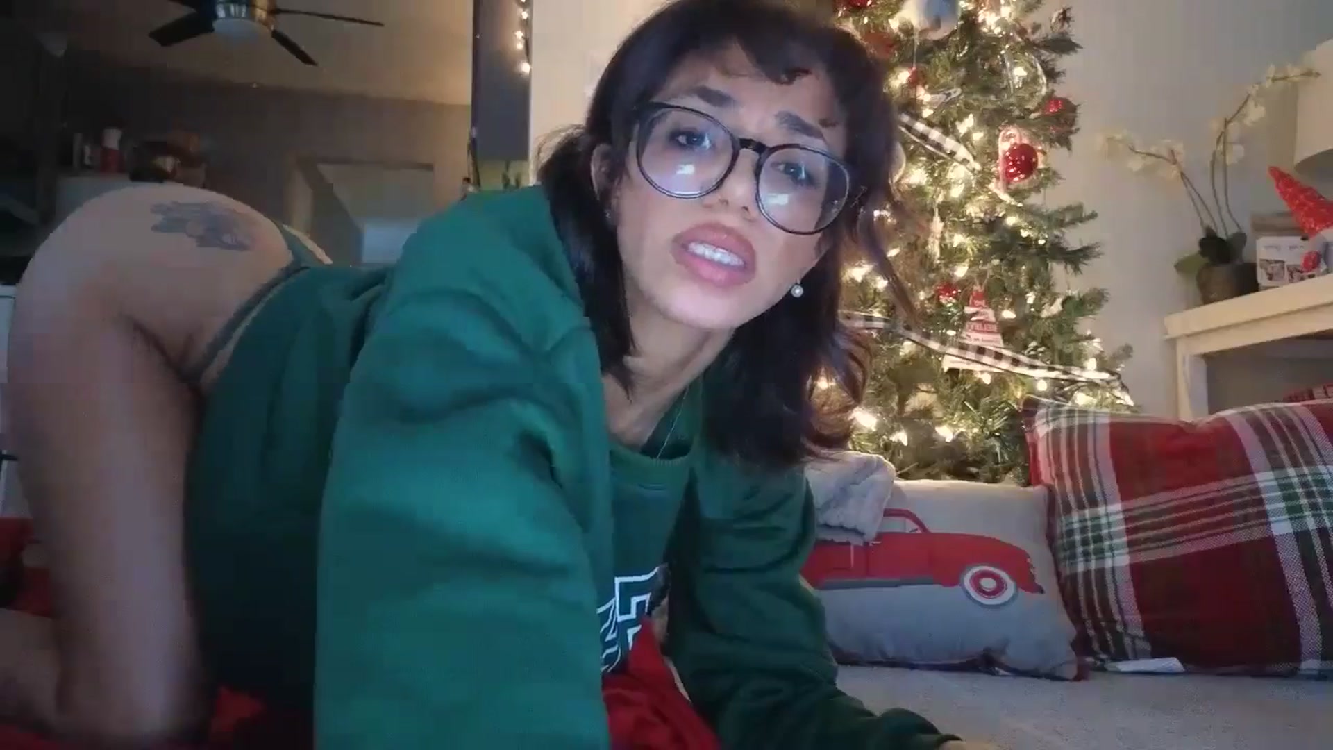 Gallery image thumbnail from Hailey_Love_'s myfreecams stream on, 12/18/2024, 17:14 image 9 of 20