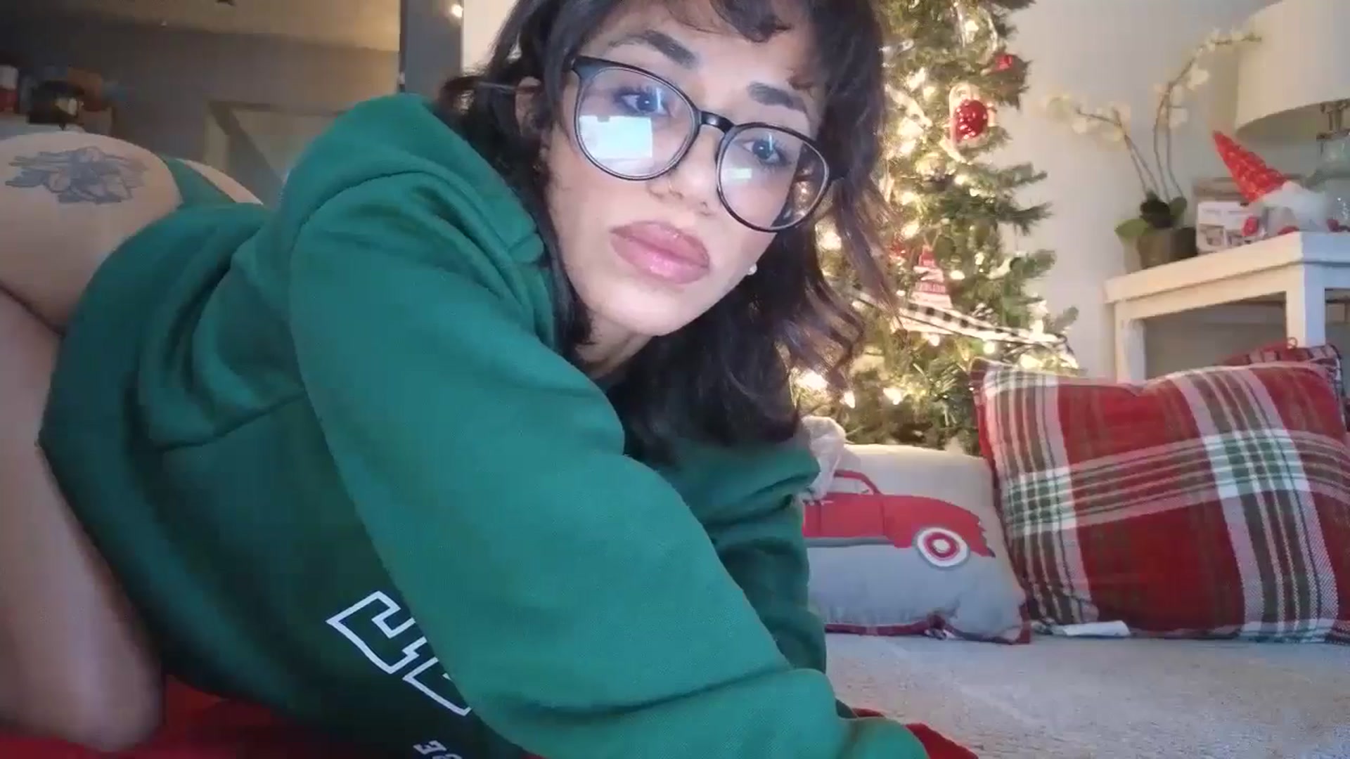 Gallery image thumbnail from Hailey_Love_'s myfreecams stream on, 12/18/2024, 17:14 image 4 of 20