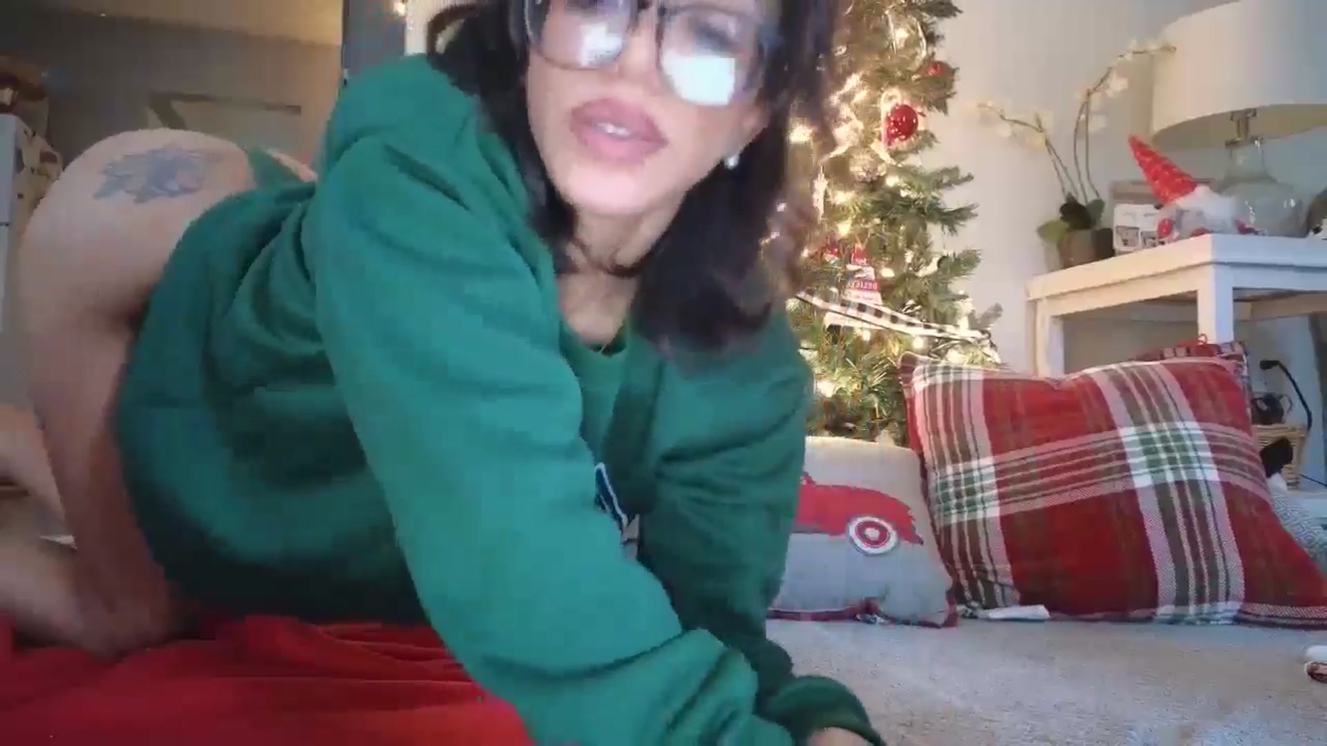 Gallery image thumbnail from Hailey_Love_'s myfreecams stream on, 12/18/2024, 17:14 image 3 of 20