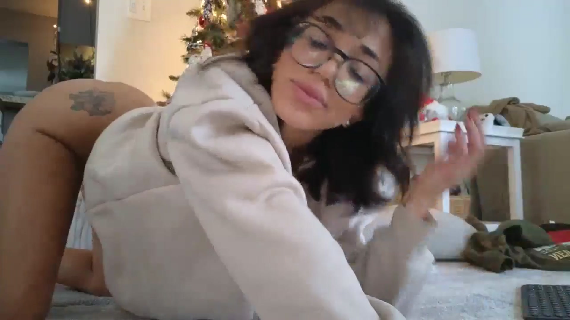 Gallery image thumbnail from Hailey_Love_'s myfreecams stream on, 12/20/2024, 16:56 image 19 of 20