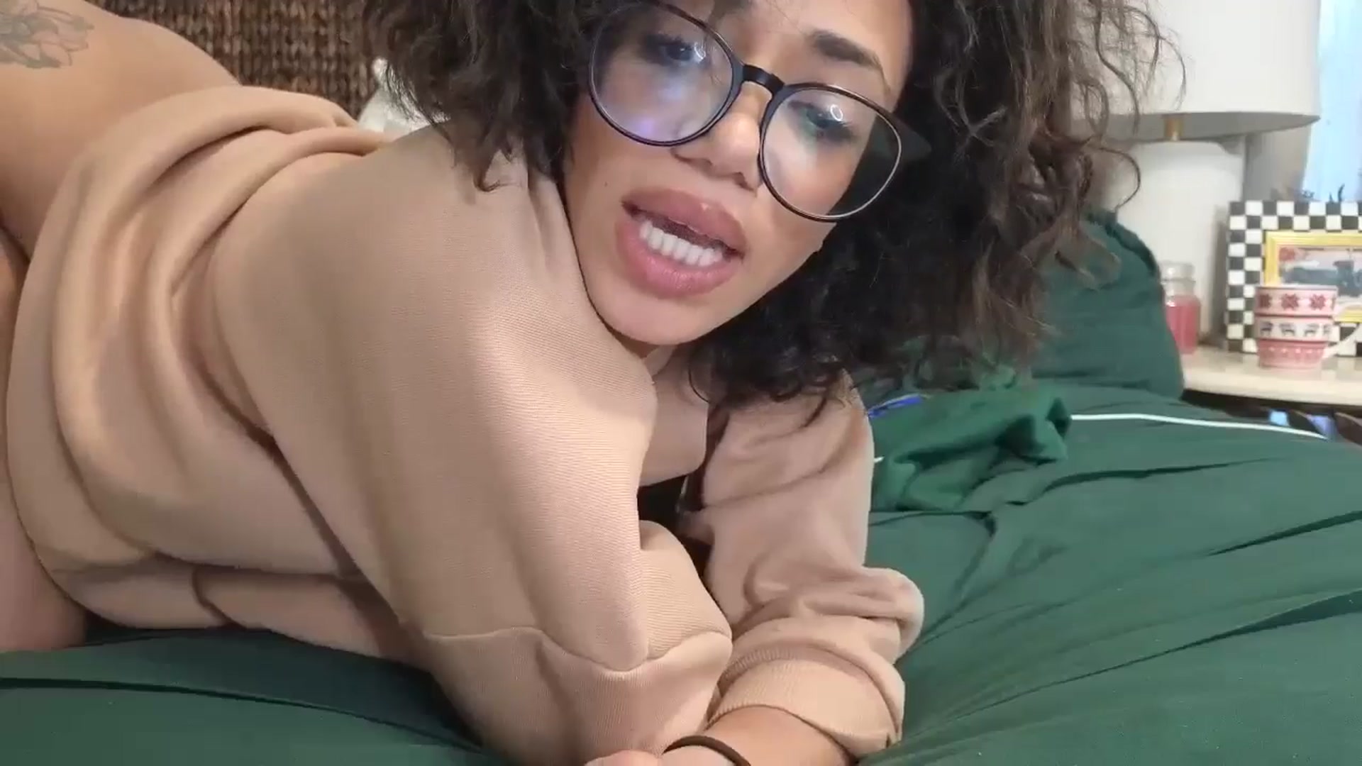 Gallery image thumbnail from Hailey_Love_'s myfreecams stream on, 12/26/2024, 19:21 image 11 of 20